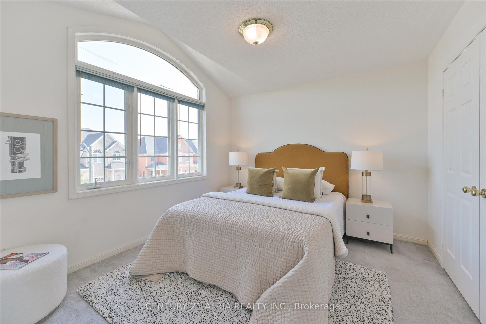 Photo 36 of 54 Castlemore Avenue, Markham, Berczy — HOMEH