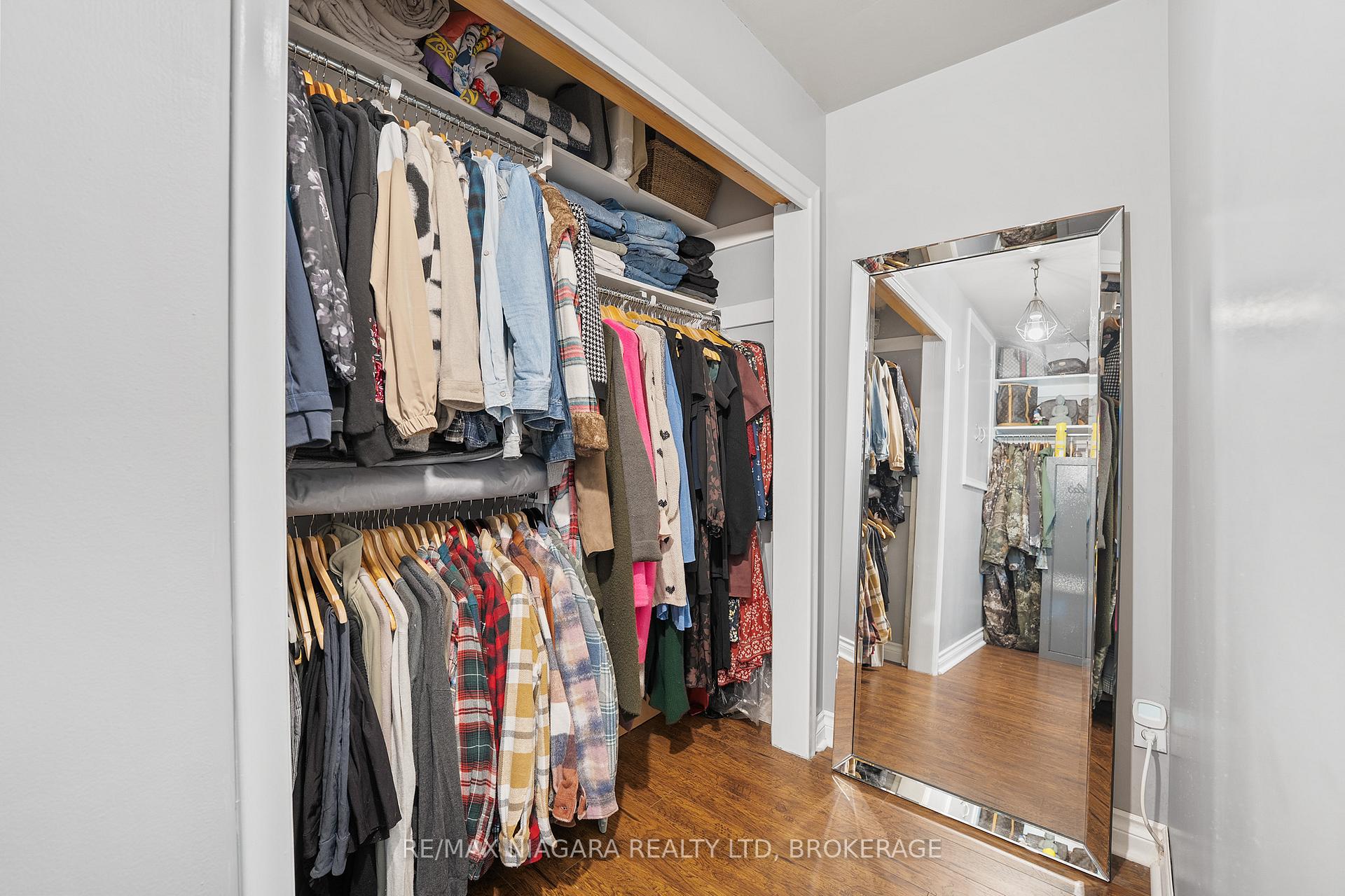 Photo 22 of 25 Oakmount Drive, St. Catharines, Glendale/Glenridge — HOMEH