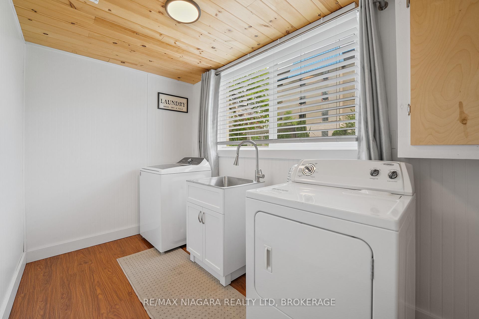 Photo 39 of 25 Oakmount Drive, St. Catharines, Glendale/Glenridge — HOMEH