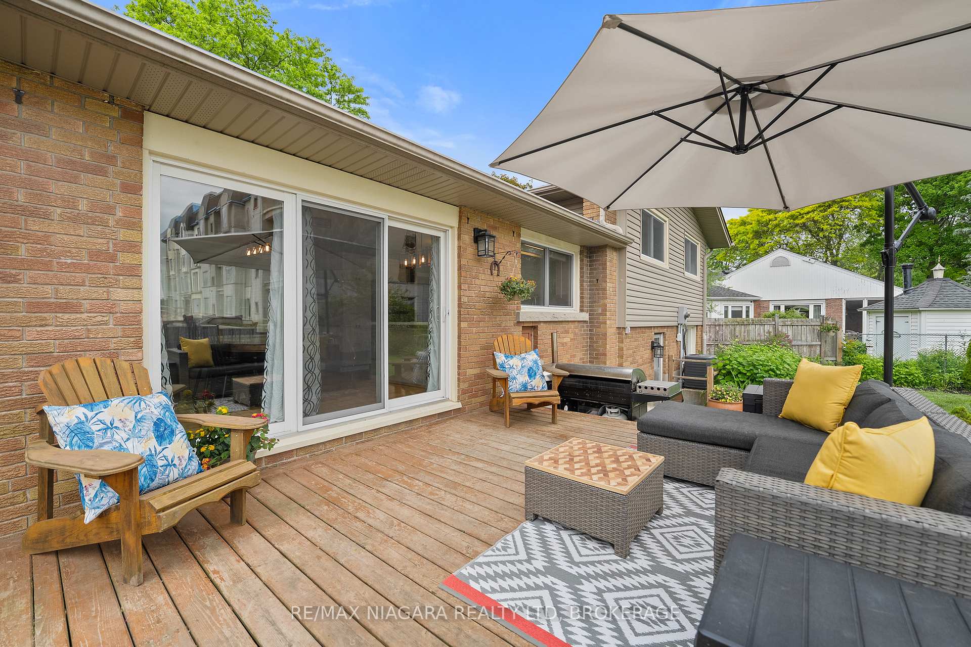 Photo 44 of 25 Oakmount Drive, St. Catharines, Glendale/Glenridge — HOMEH