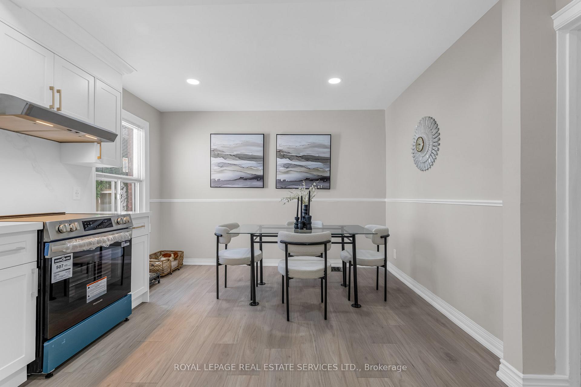 Photo 15 of 294 Cope Street, Hamilton, Homeside — HOMEH