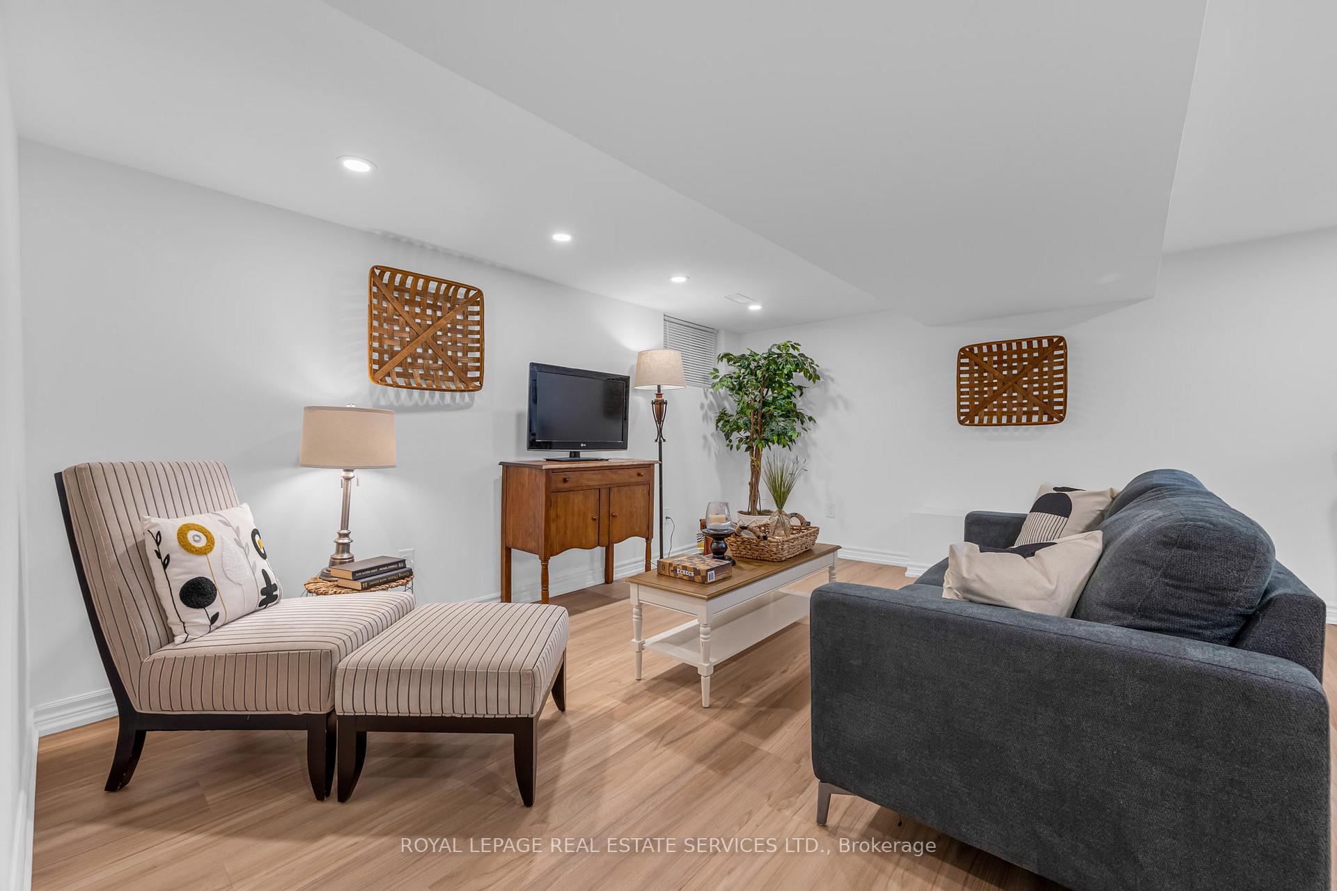 Photo 30 of 294 Cope Street, Hamilton, Homeside — HOMEH