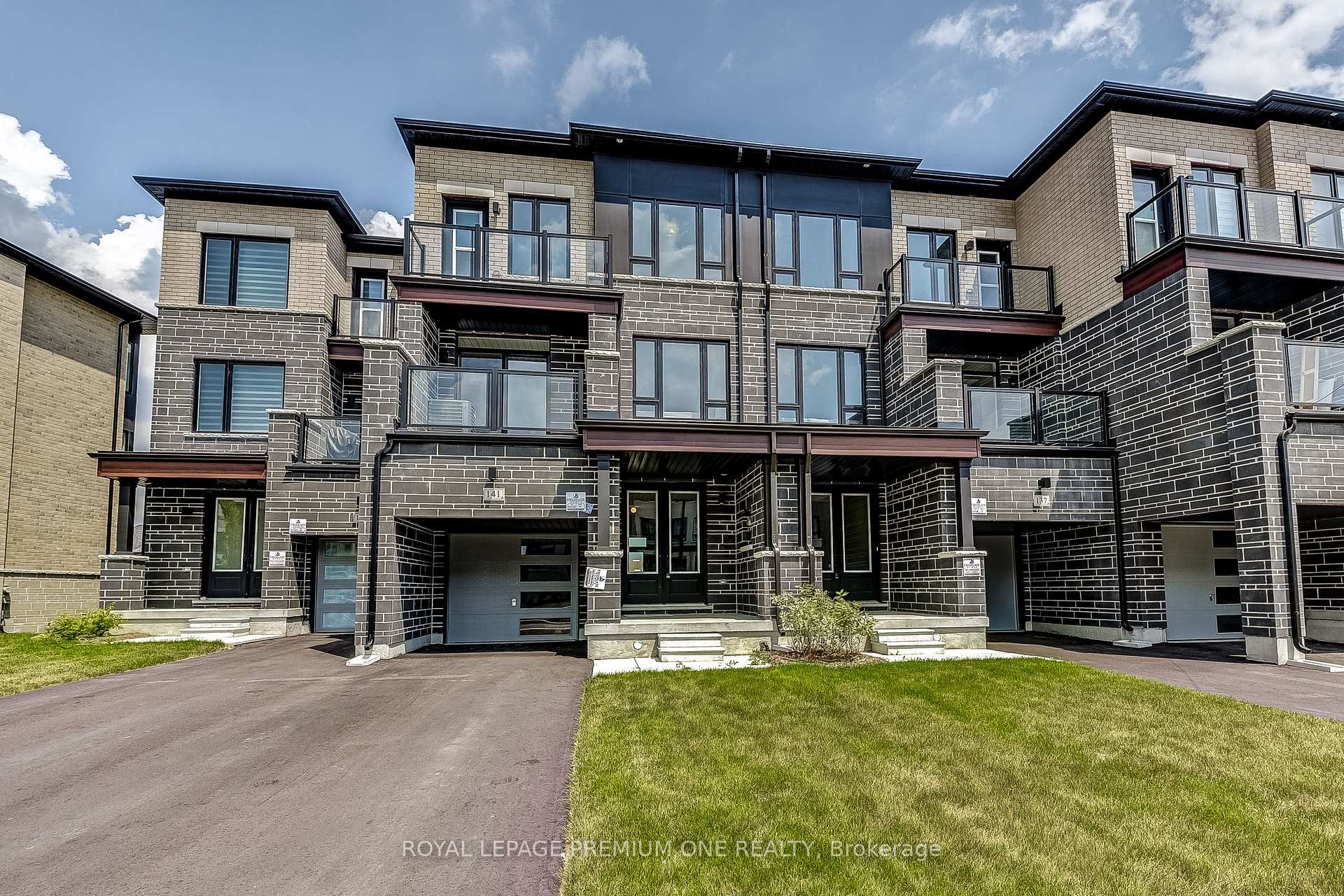 Photo 1 of 141 Tennant Circle, Vaughan, Vellore Village — HOMEH