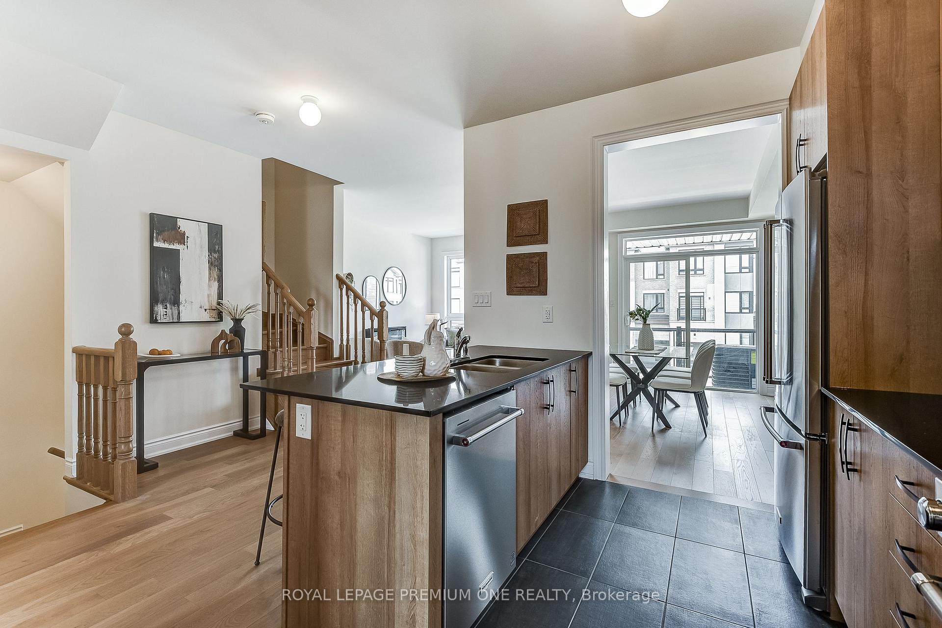 Photo 45 of 141 Tennant Circle, Vaughan, Vellore Village — HOMEH