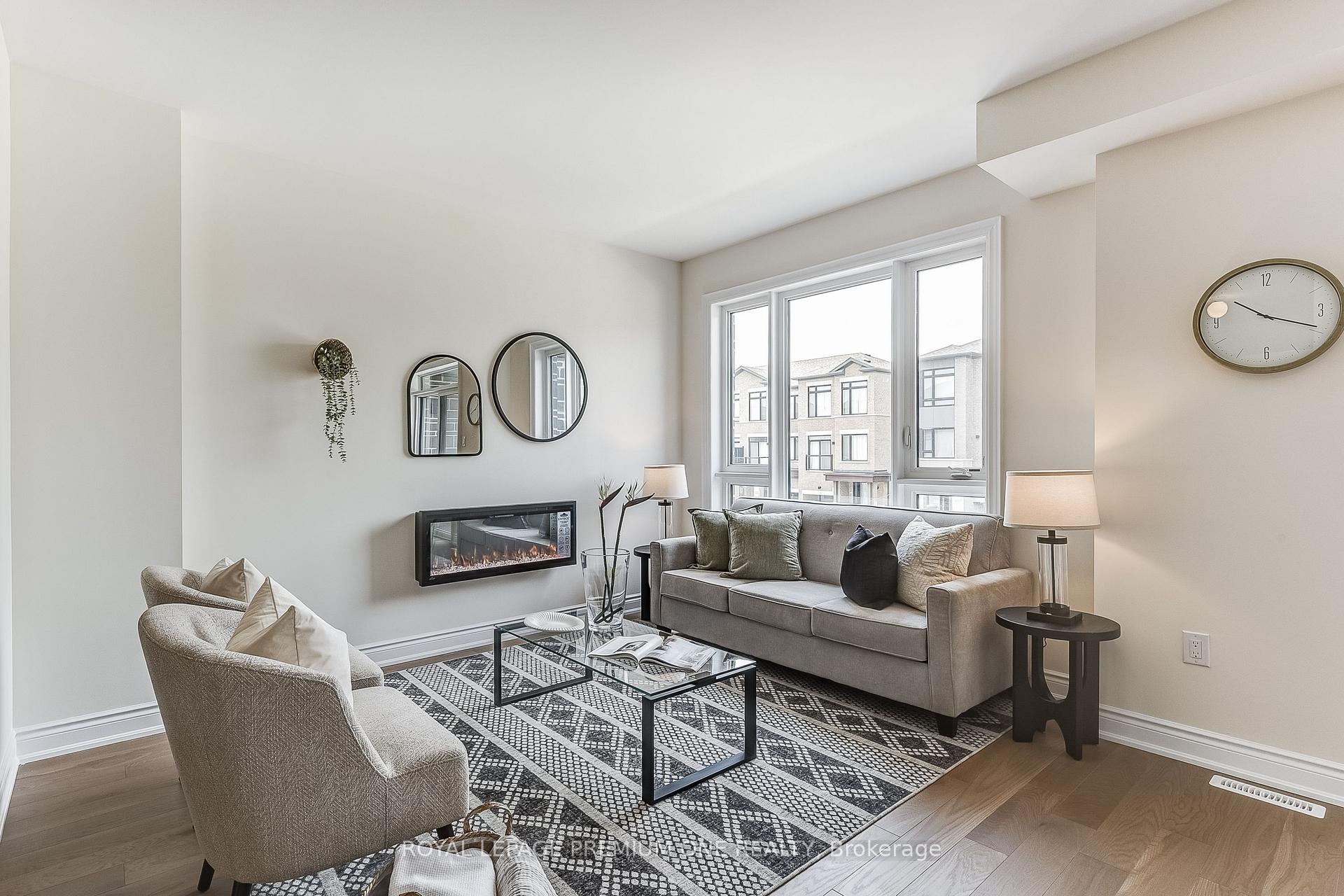 Photo 34 of 141 Tennant Circle, Vaughan, Vellore Village — HOMEH