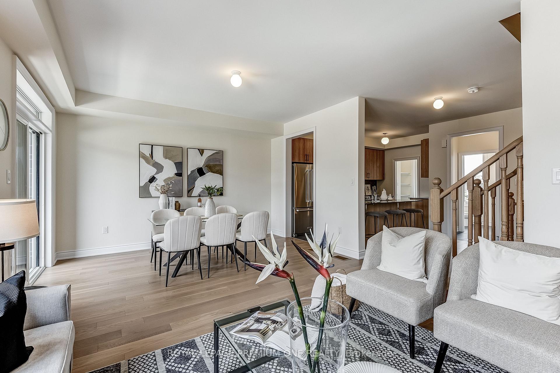 Photo 22 of 141 Tennant Circle, Vaughan, Vellore Village — HOMEH