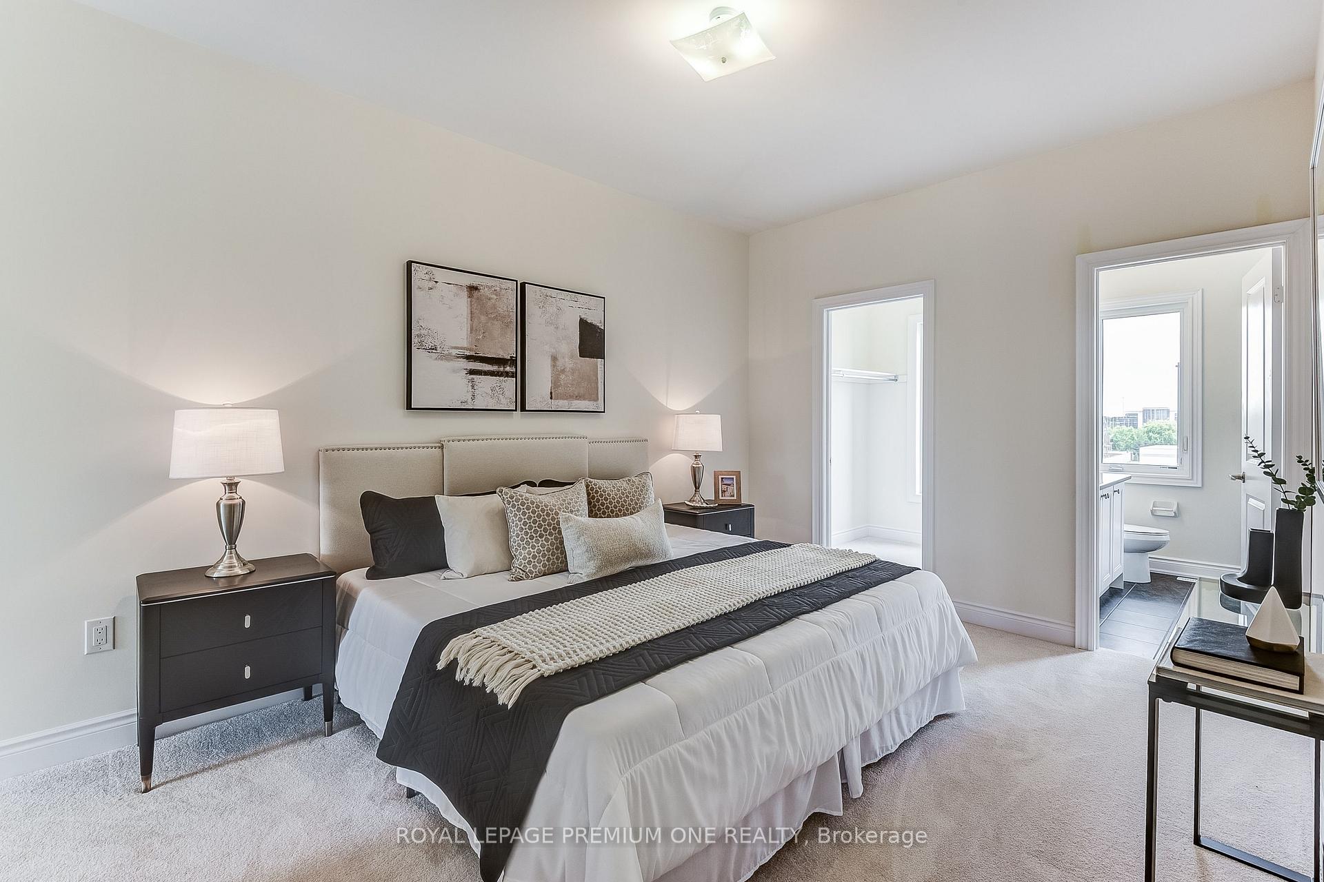 Photo 31 of 141 Tennant Circle, Vaughan, Vellore Village — HOMEH