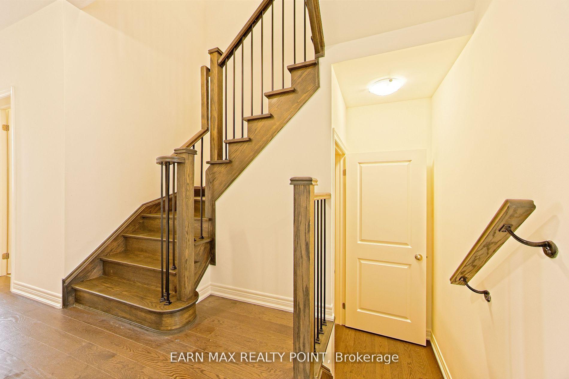 Photo 9 of 6 Gosset Road, Brampton, Northwest Brampton — HOMEH