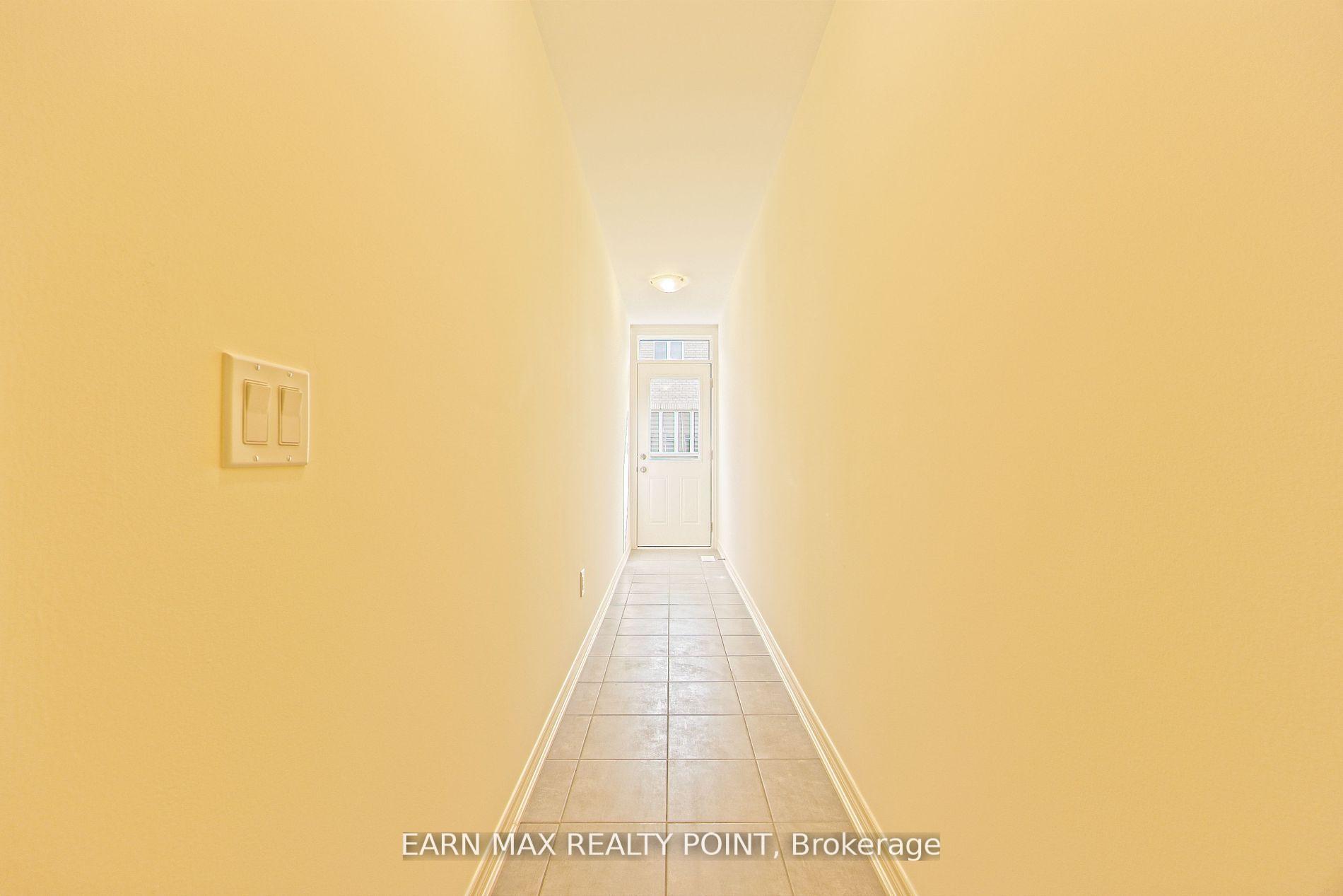 Photo 8 of 6 Gosset Road, Brampton, Northwest Brampton — HOMEH