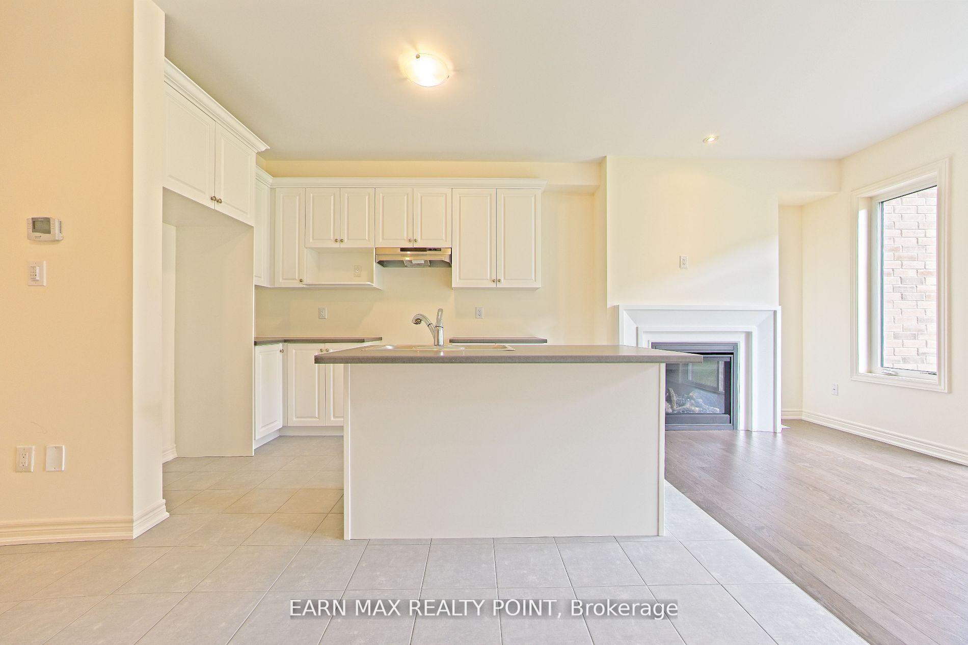 Photo 10 of 6 Gosset Road, Brampton, Northwest Brampton — HOMEH