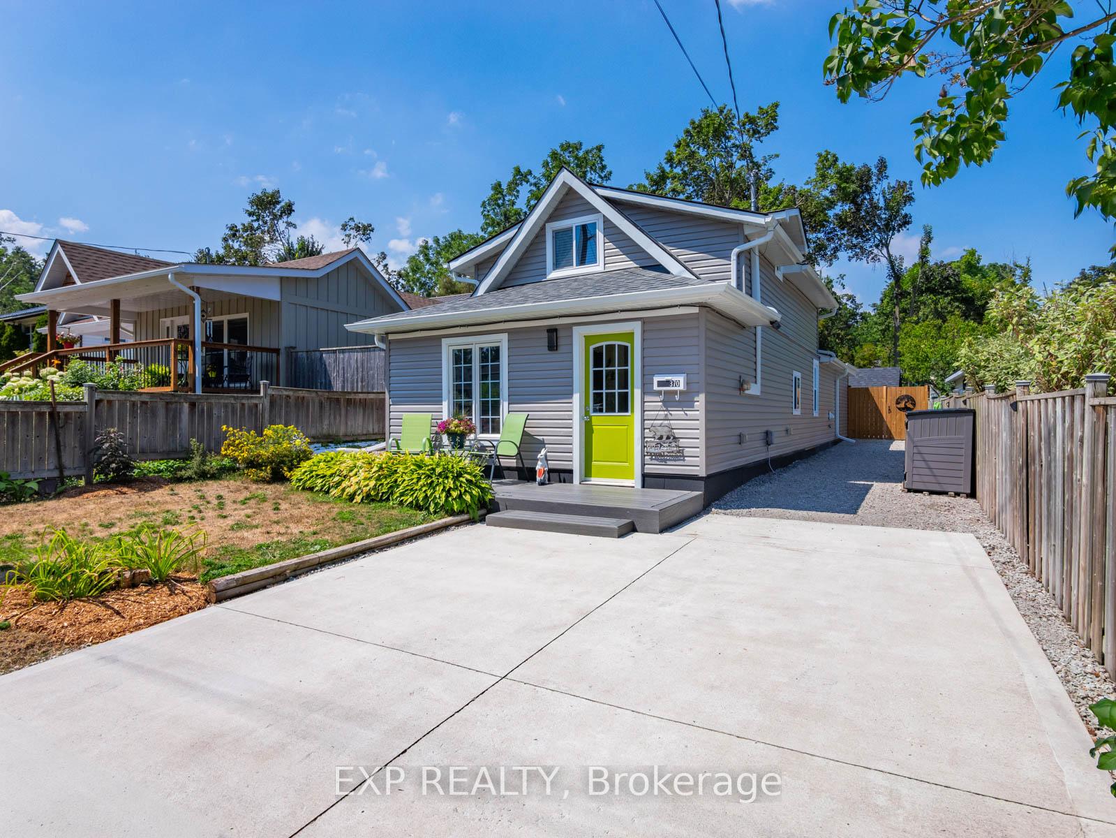 Front of 370 Homewood Avenue