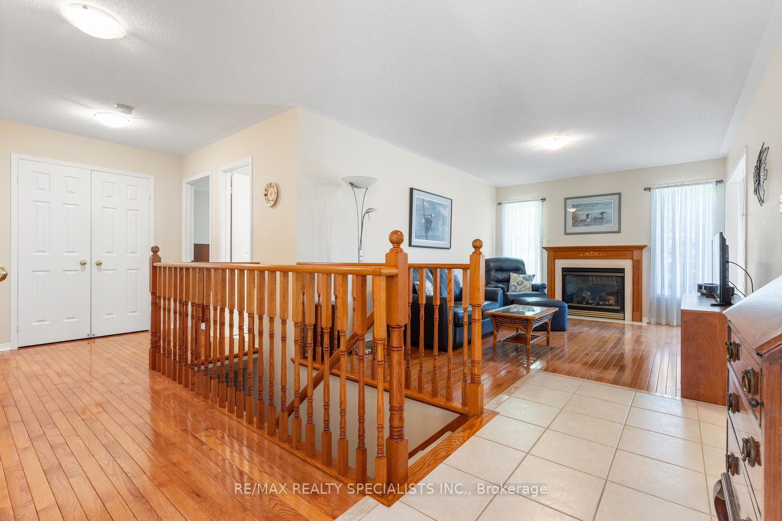 Photo 14 of 27 Bowman Street, Halton Hills, Georgetown — HOMEH