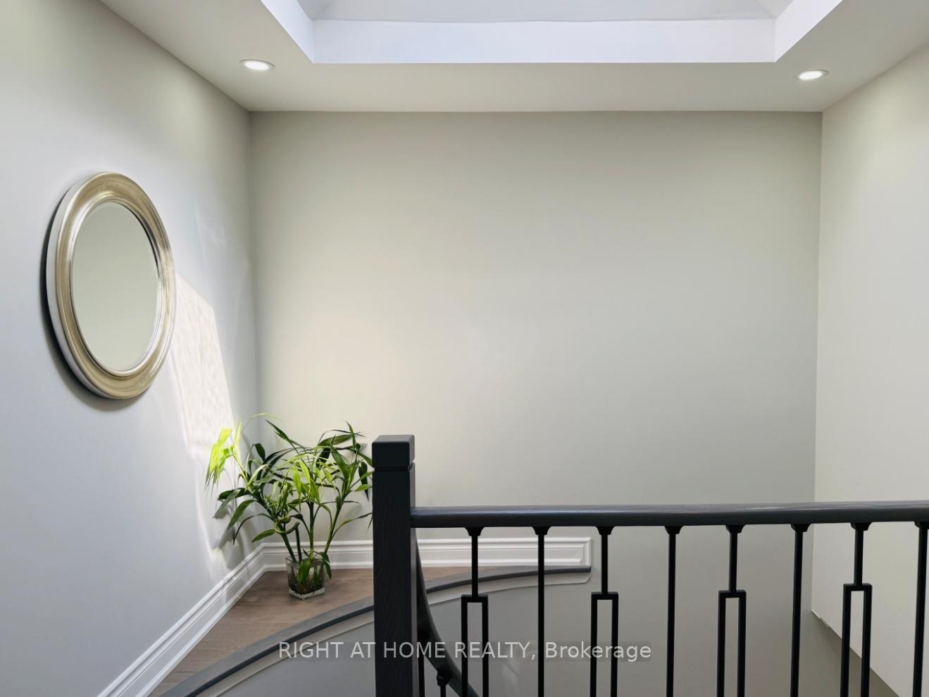 Photo 11 of 96 Irenemount Crescent, Markham, Middlefield — HOMEH