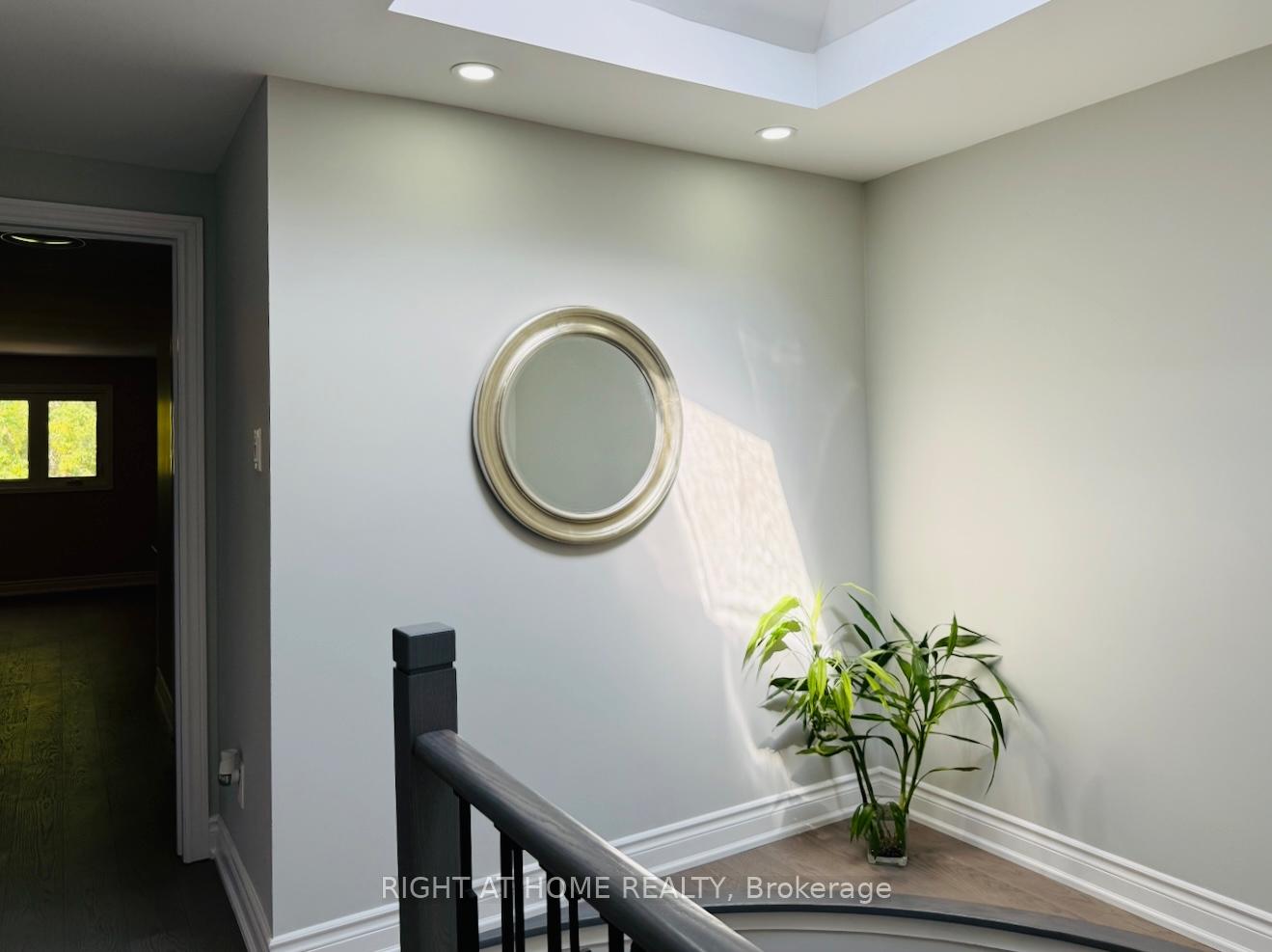 Photo 13 of 96 Irenemount Crescent, Markham, Middlefield — HOMEH