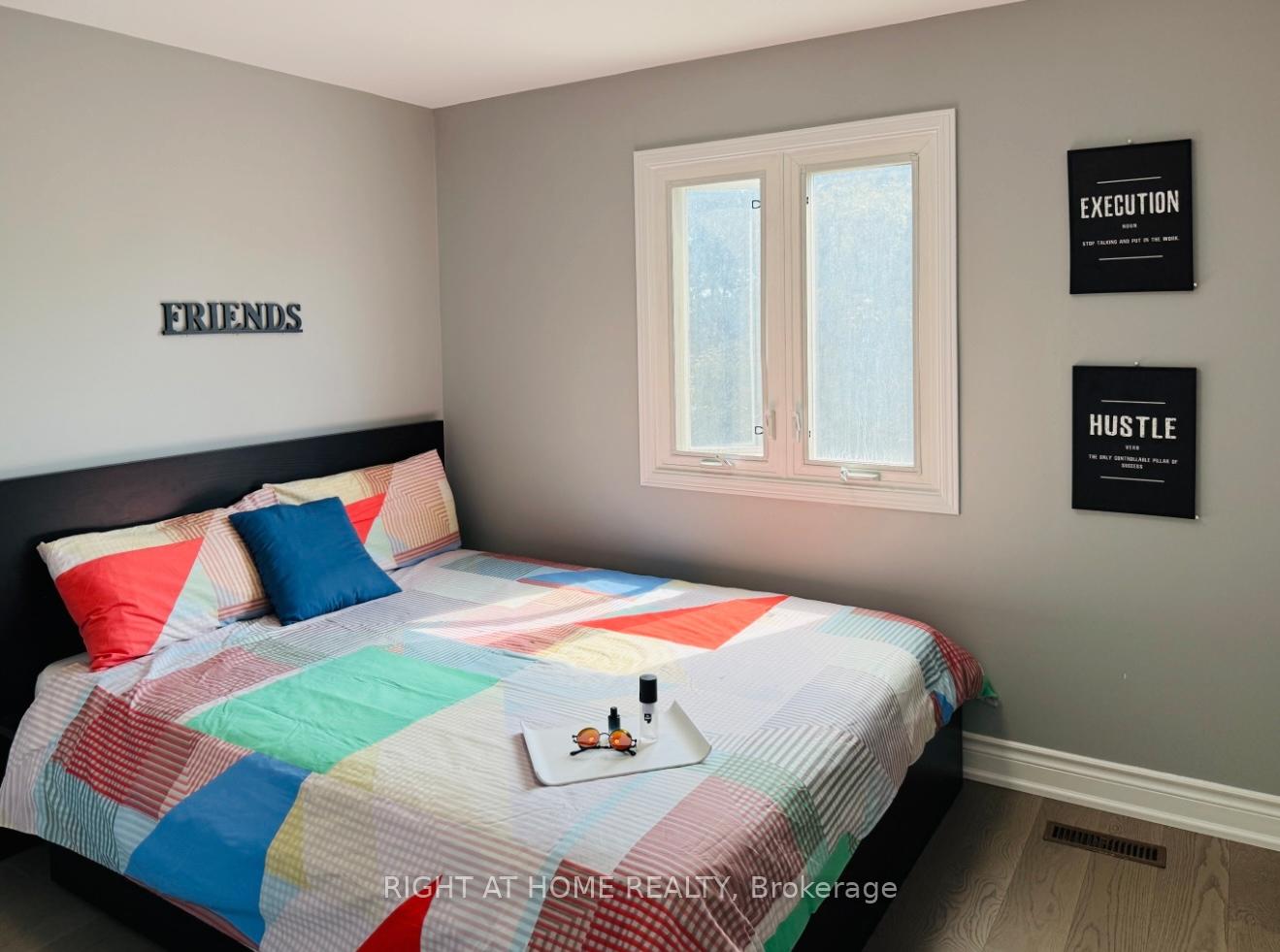 Photo 20 of 96 Irenemount Crescent, Markham, Middlefield — HOMEH