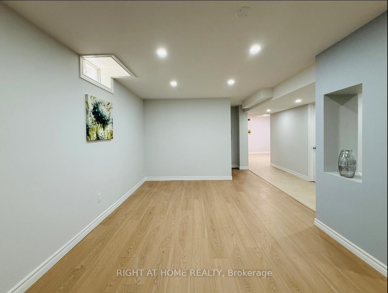 Photo 26 of 96 Irenemount Crescent, Markham, Middlefield — HOMEH