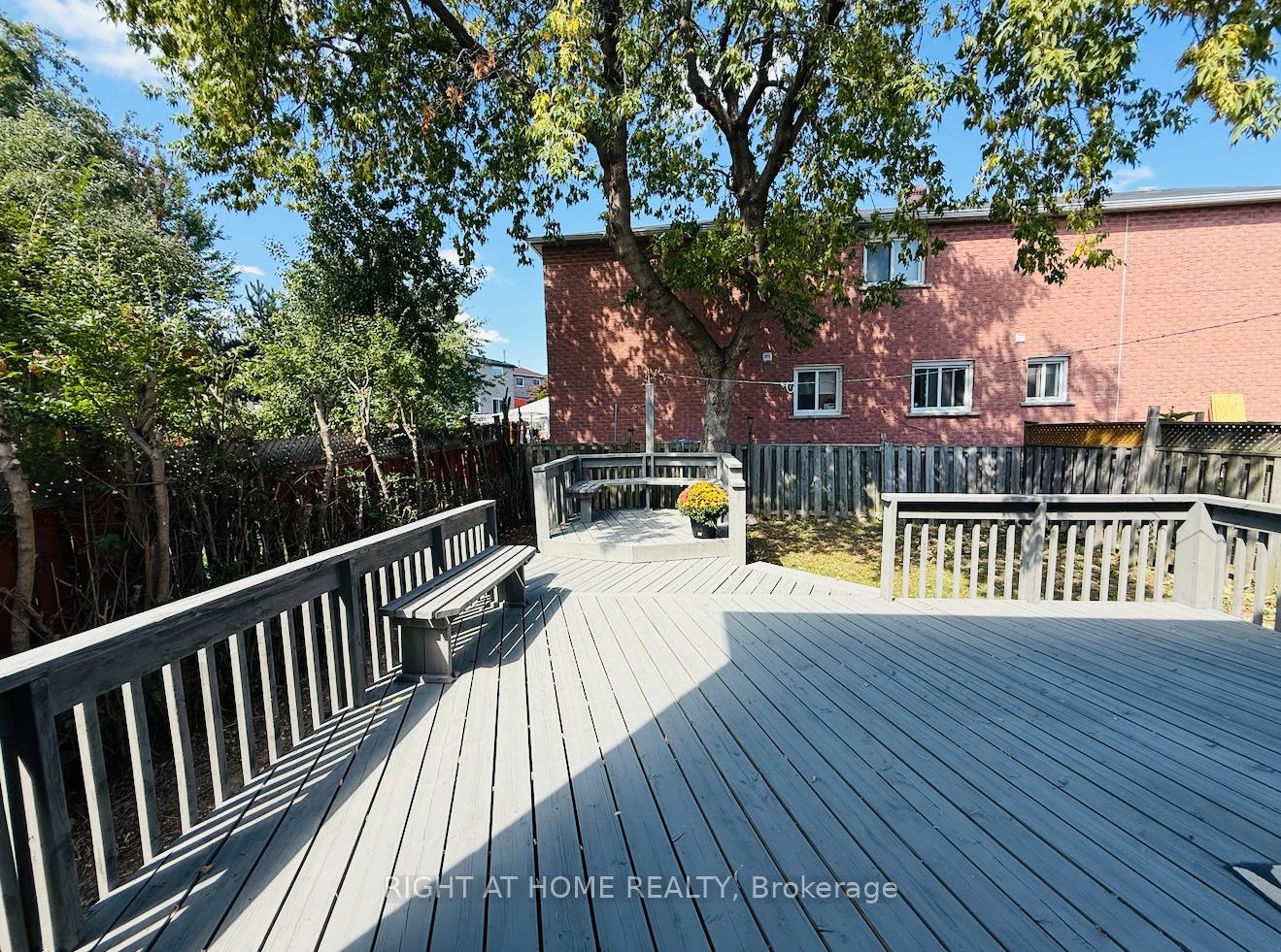 Photo 27 of 96 Irenemount Crescent, Markham, Middlefield — HOMEH