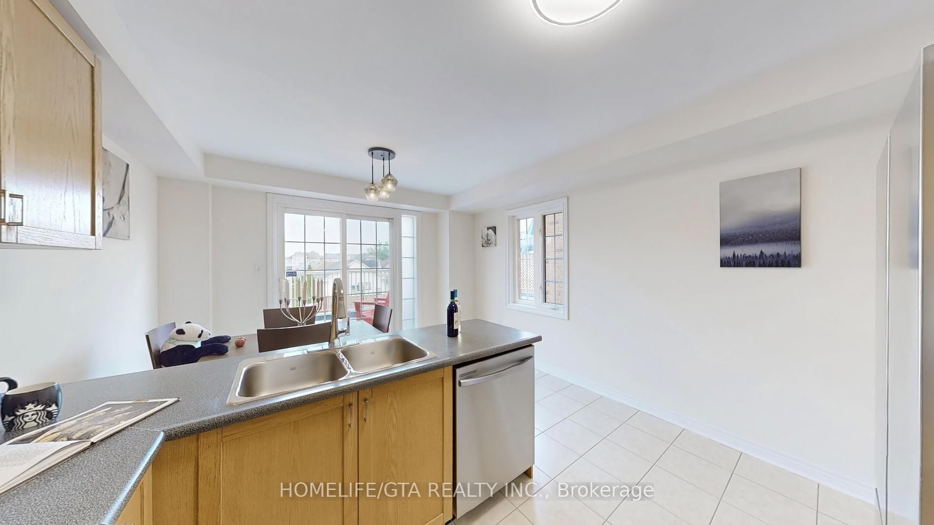 Photo 6 of 2487 Bur Oak Ave, Markham, Cornell — HOMEH