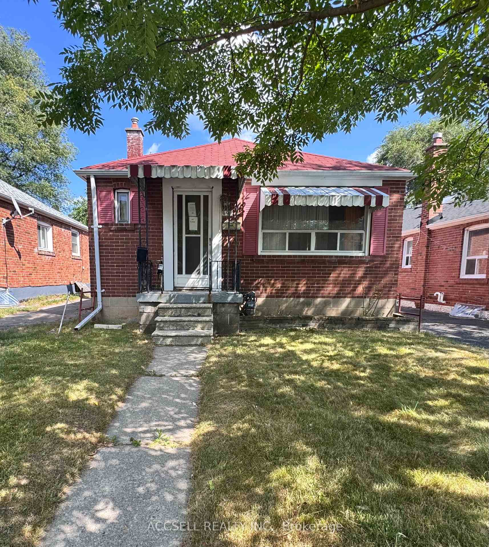 Photo 1 of 493 Dawes Road, Toronto, O'Connor-Parkview — HOMEH