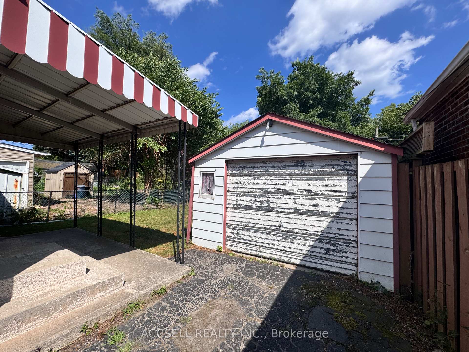 Photo 2 of 493 Dawes Road, Toronto, O'Connor-Parkview — HOMEH