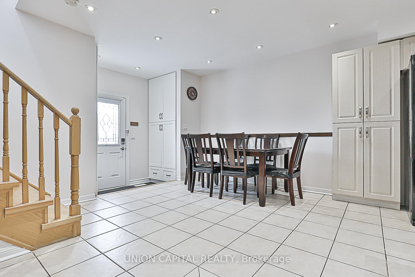 Photo 11 of 533 Bur Oak Avenue, Markham, Berczy — HOMEH