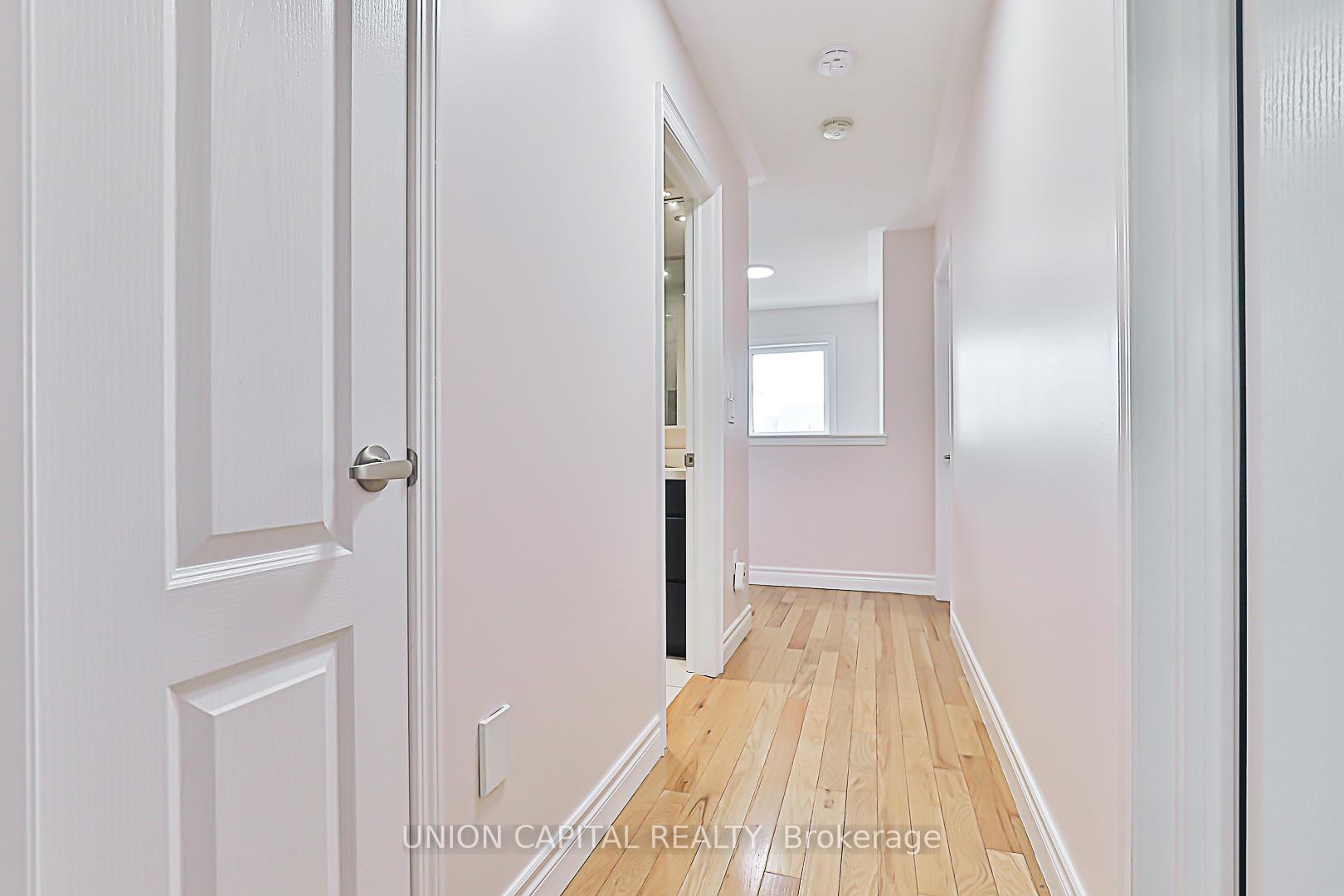 Photo 7 of 533 Bur Oak Avenue, Markham, Berczy — HOMEH