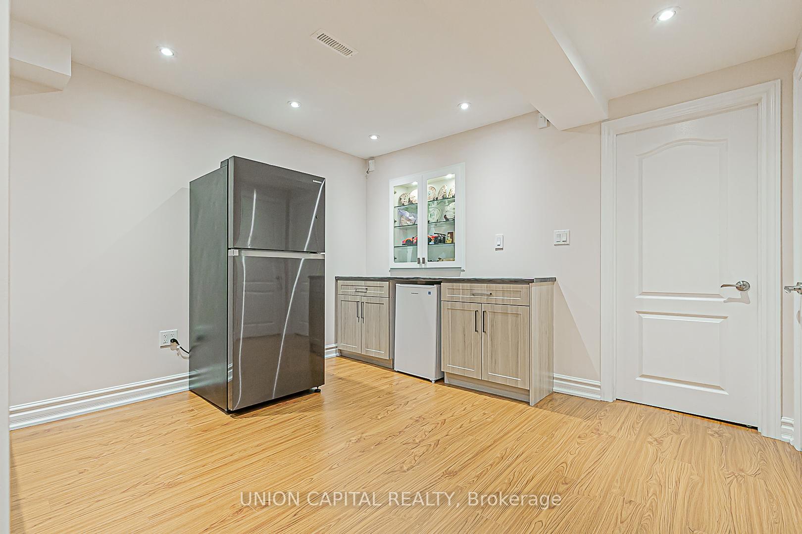 Photo 17 of 533 Bur Oak Avenue, Markham, Berczy — HOMEH