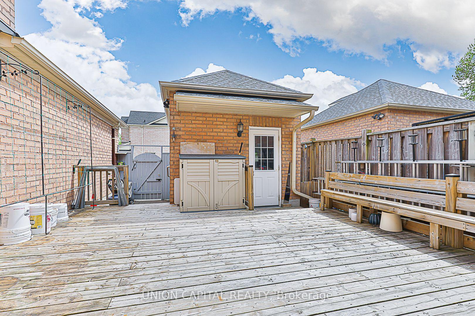 Photo 25 of 533 Bur Oak Avenue, Markham, Berczy — HOMEH