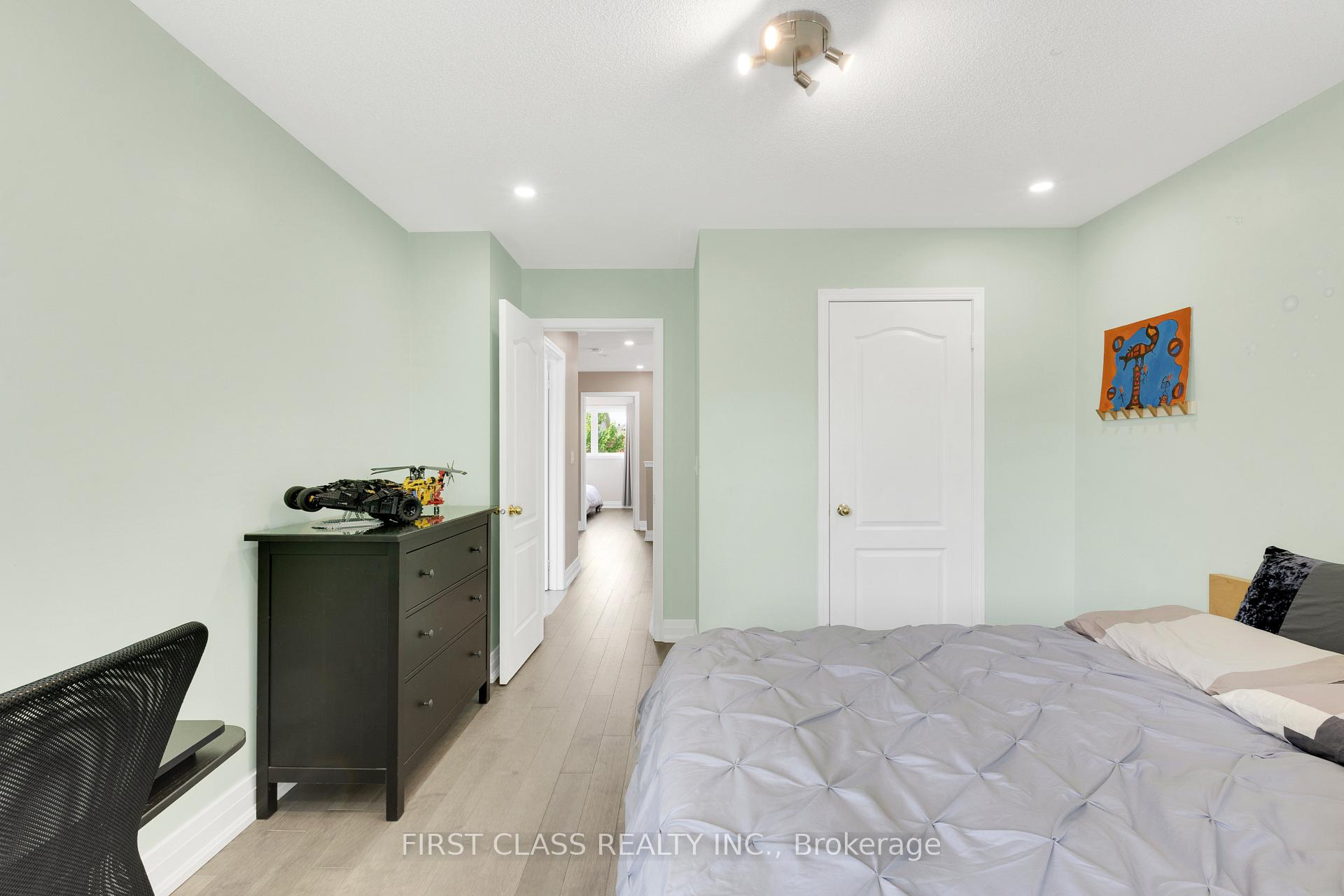 Photo 21 of 12 Charles Sturdy Road, Markham, Berczy — HOMEH