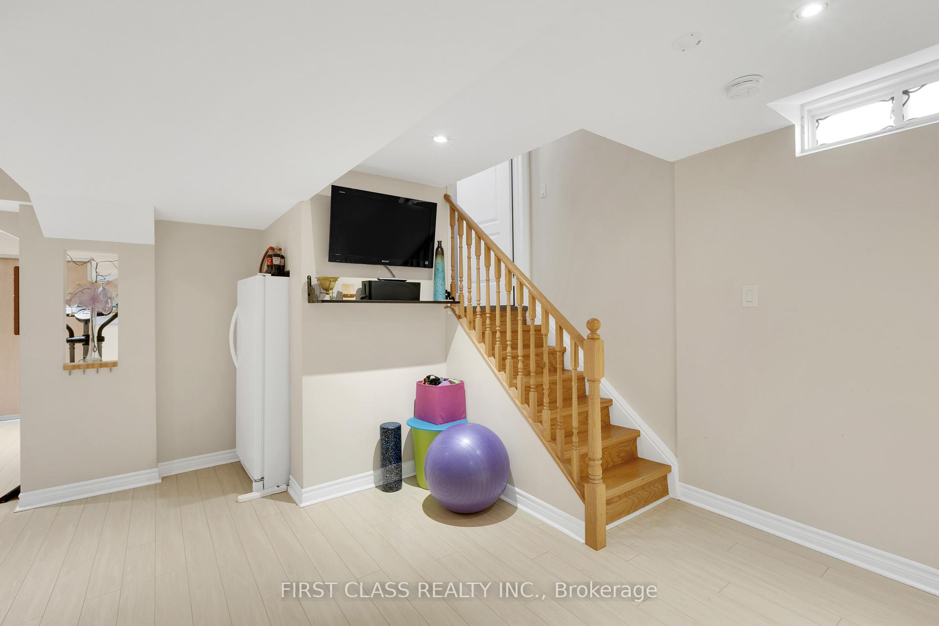 Photo 26 of 12 Charles Sturdy Road, Markham, Berczy — HOMEH
