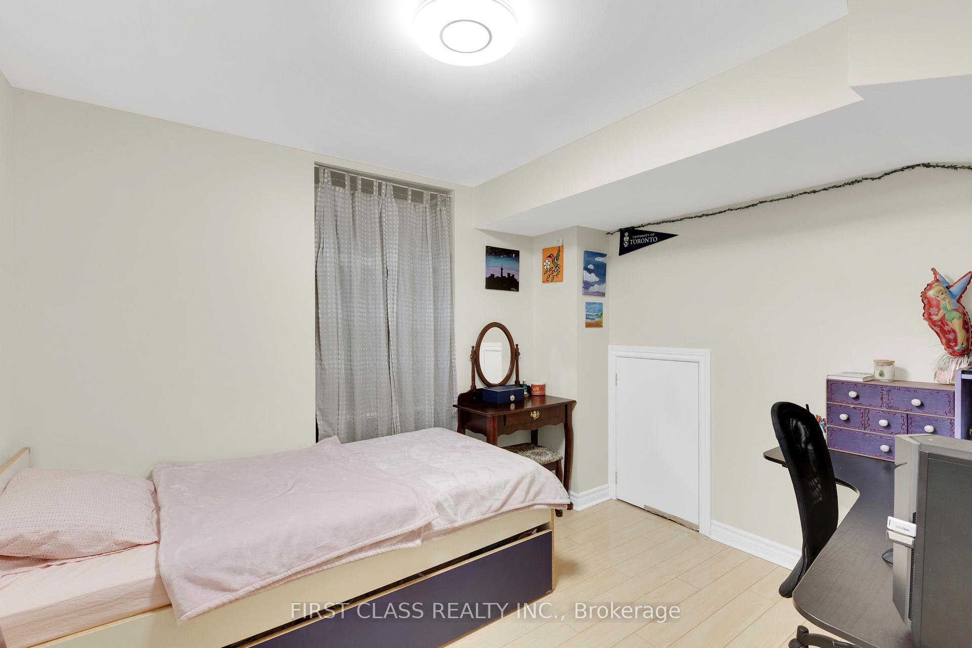 Photo 23 of 12 Charles Sturdy Road, Markham, Berczy — HOMEH