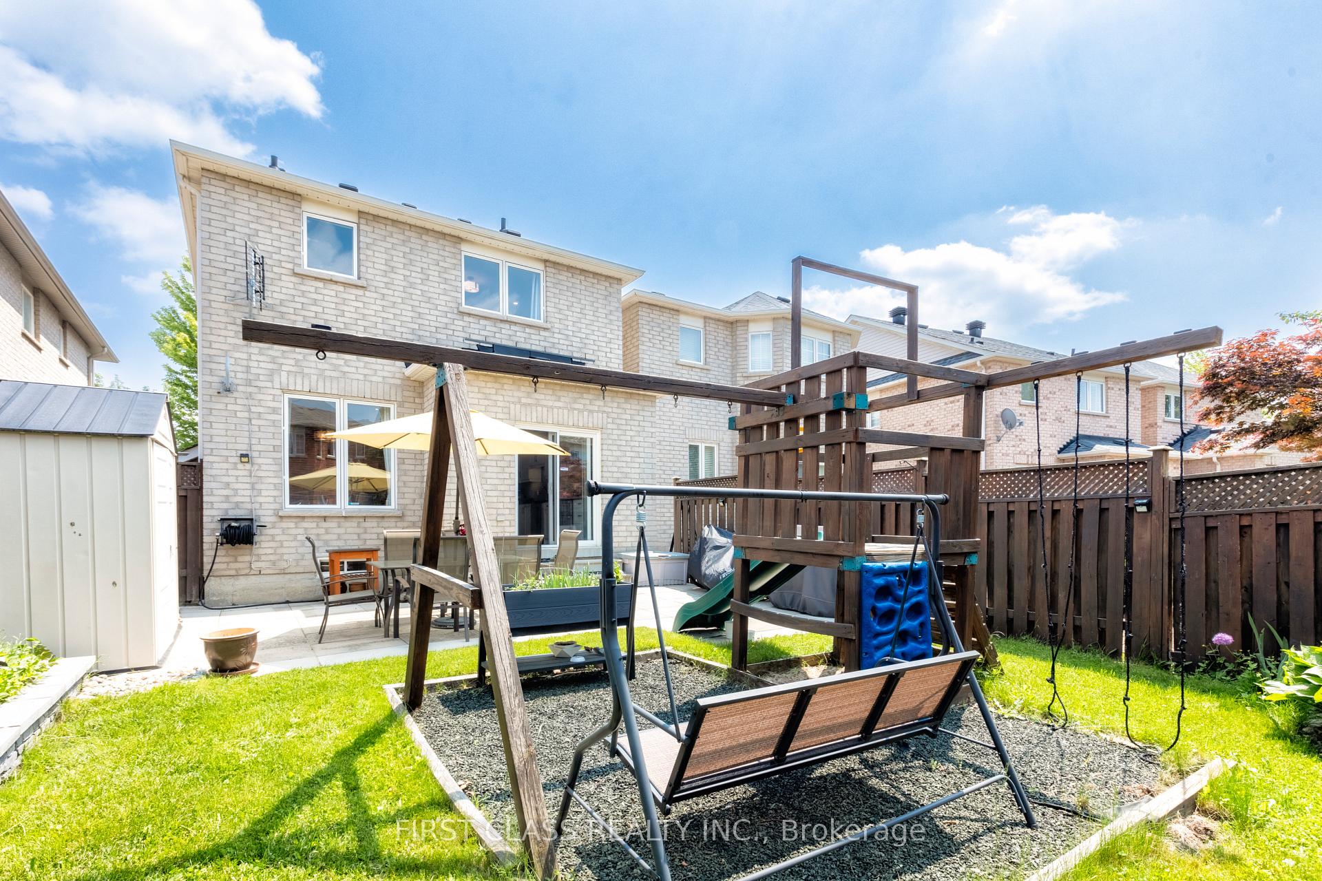 Photo 28 of 12 Charles Sturdy Road, Markham, Berczy — HOMEH