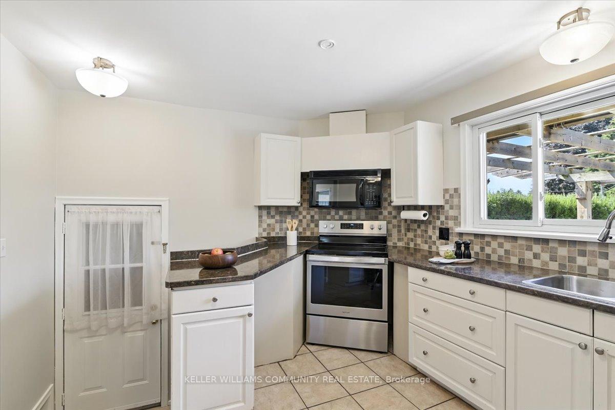 Photo 9 of 110 Scugog Street, Clarington, Bowmanville — HOMEH