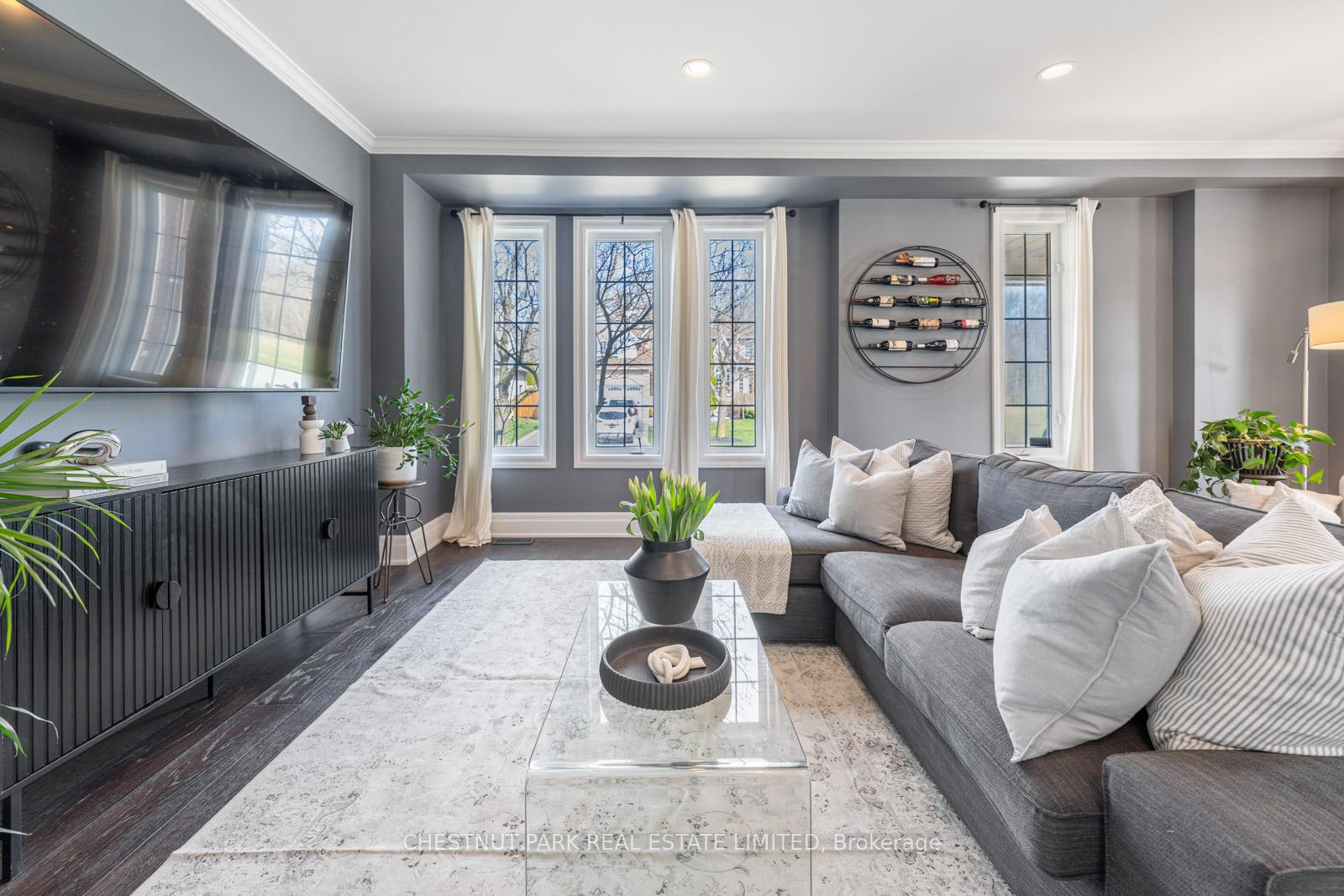 Photo 8 of 122 Herrema Boulevard, Uxbridge — HOMEH
