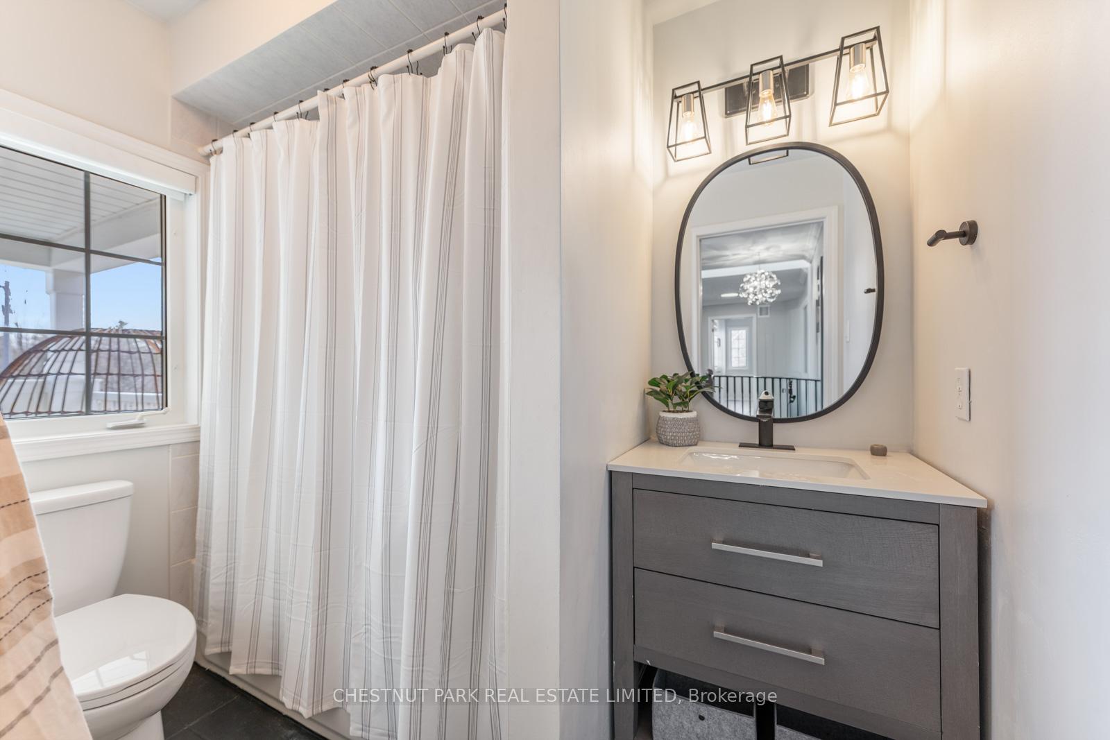 Photo 17 of 122 Herrema Boulevard, Uxbridge — HOMEH