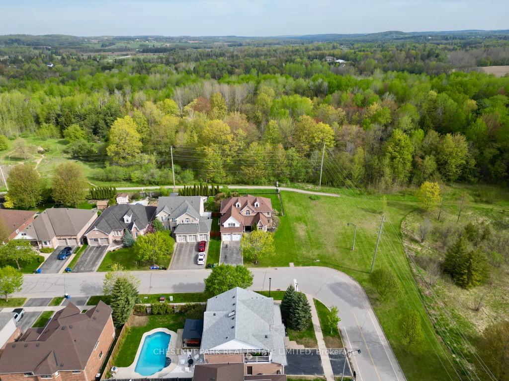 Photo 42 of 122 Herrema Boulevard, Uxbridge — HOMEH