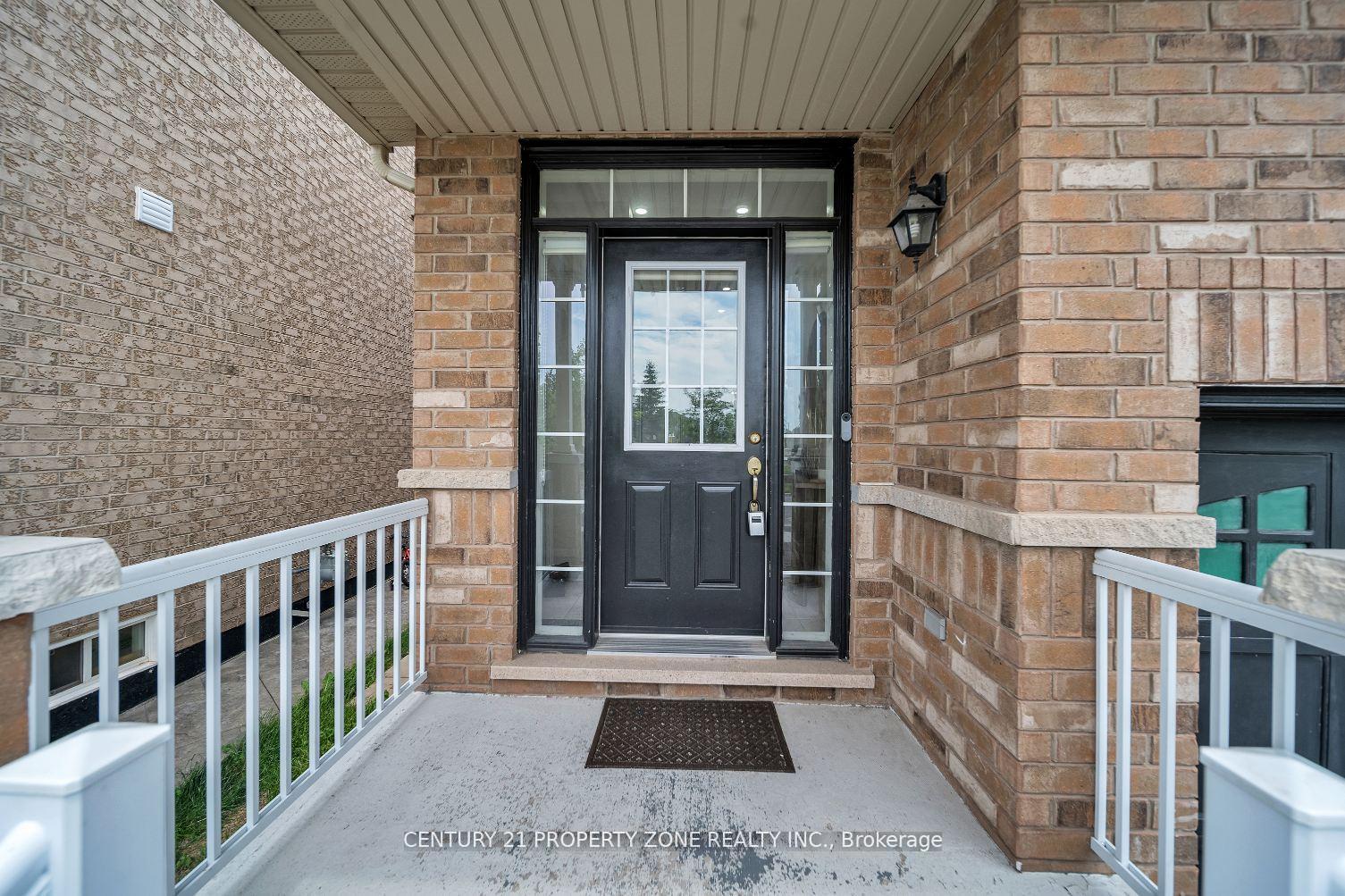 Photo 23 of 17 Crumlin Crescent, Brampton, Credit Valley — HOMEH