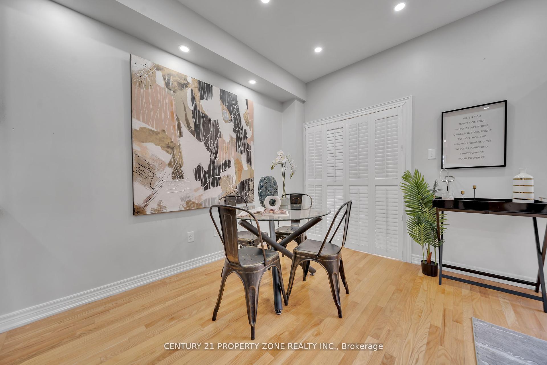 Photo 9 of 17 Crumlin Crescent, Brampton, Credit Valley — HOMEH