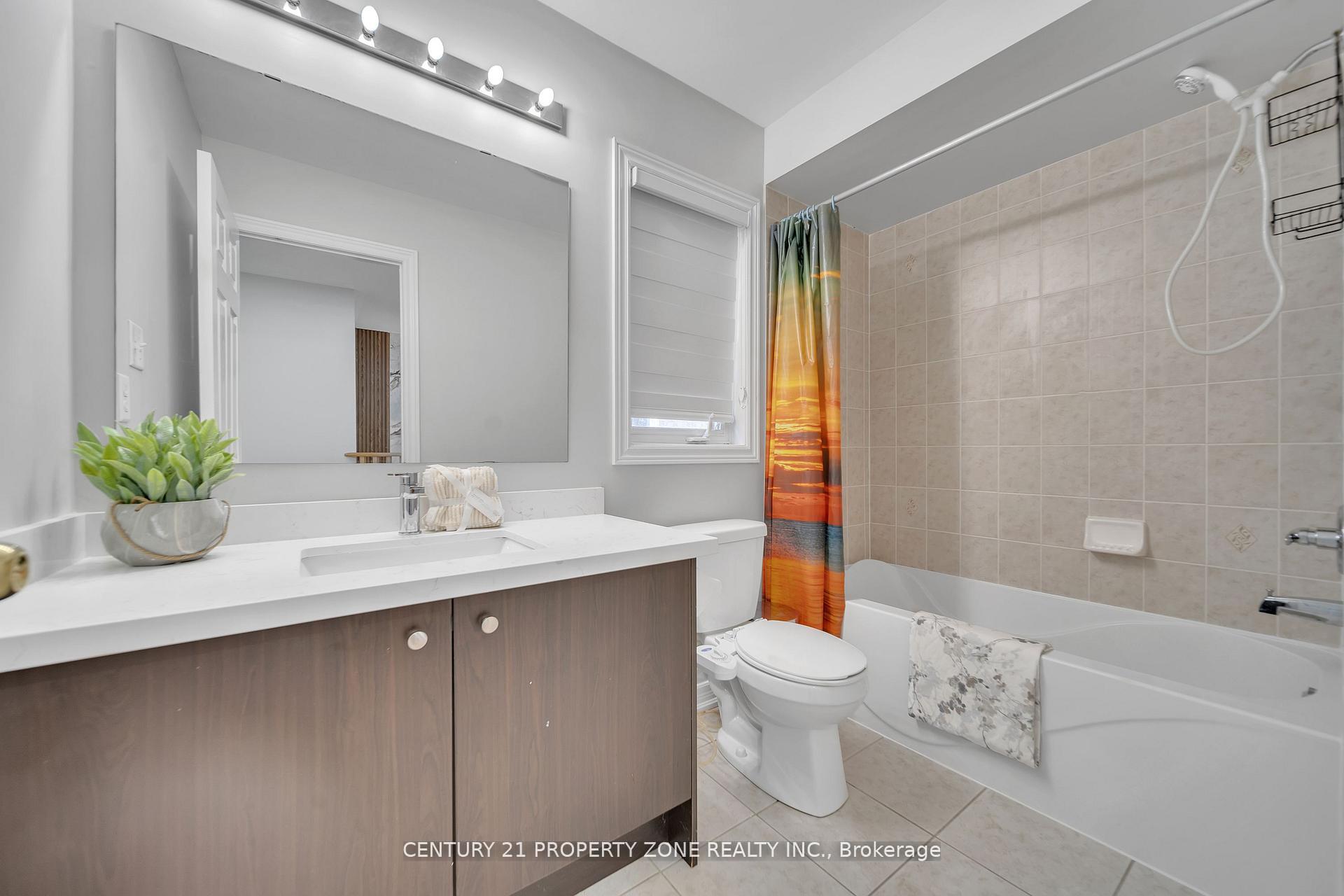 Photo 20 of 17 Crumlin Crescent, Brampton, Credit Valley — HOMEH