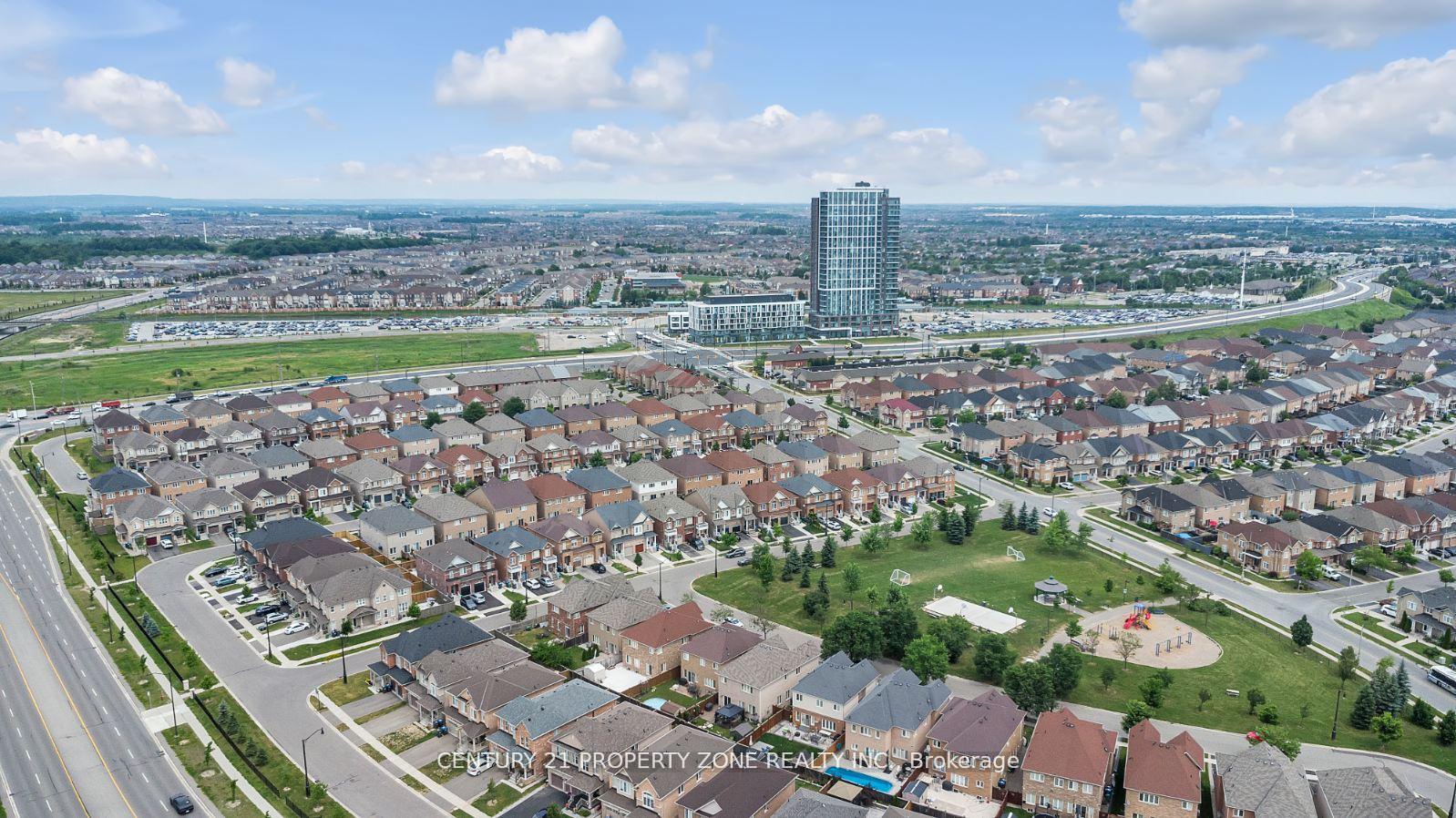 Photo 30 of 17 Crumlin Crescent, Brampton, Credit Valley — HOMEH