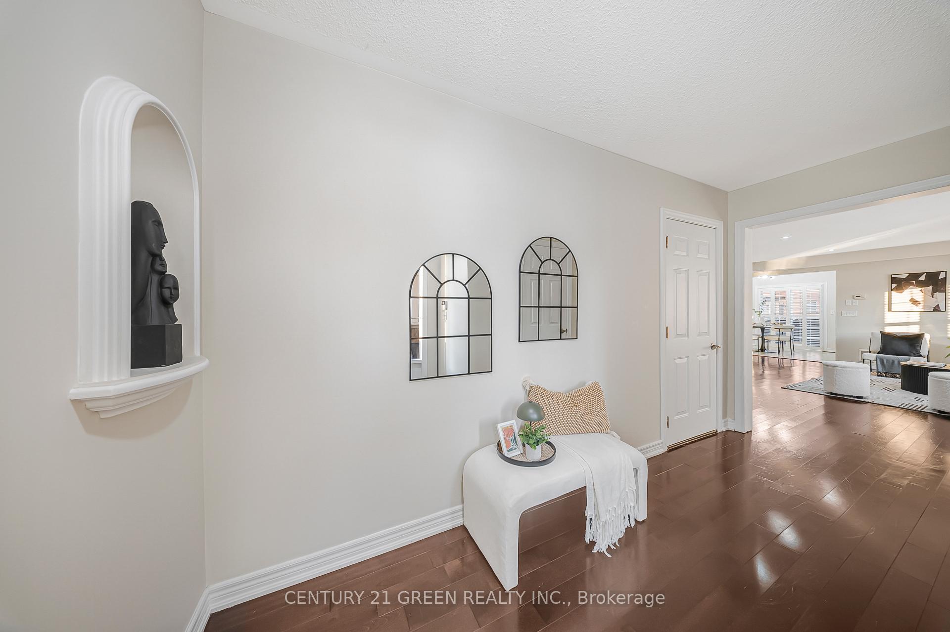 Photo 5 of 35 Samantha Crescent, Brampton, Sandringham-Wellington — HOMEH