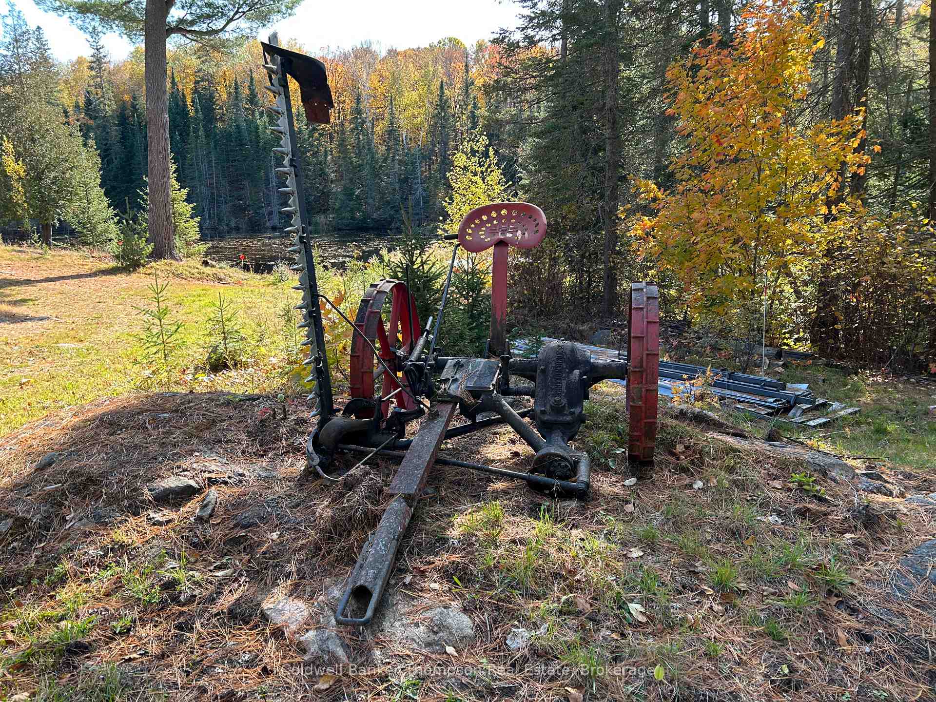 Photo 28 of 2013 Royston Road, Burk's Falls — HOMEH