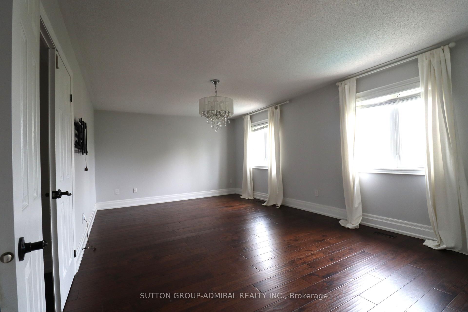 Photo 13 of 51 Michelle Drive, Vaughan, East Woodbridge — HOMEH