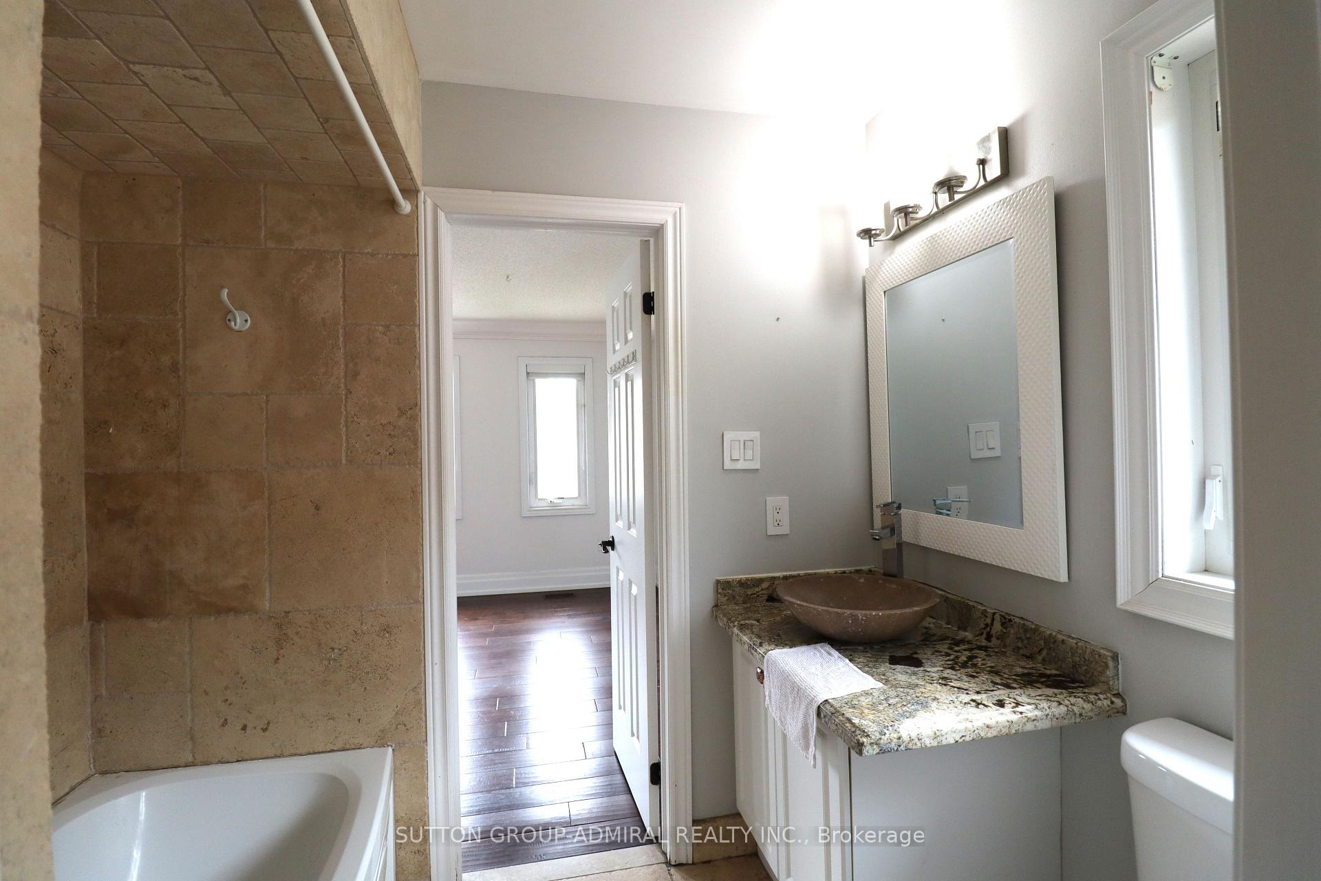 Photo 21 of 51 Michelle Drive, Vaughan, East Woodbridge — HOMEH