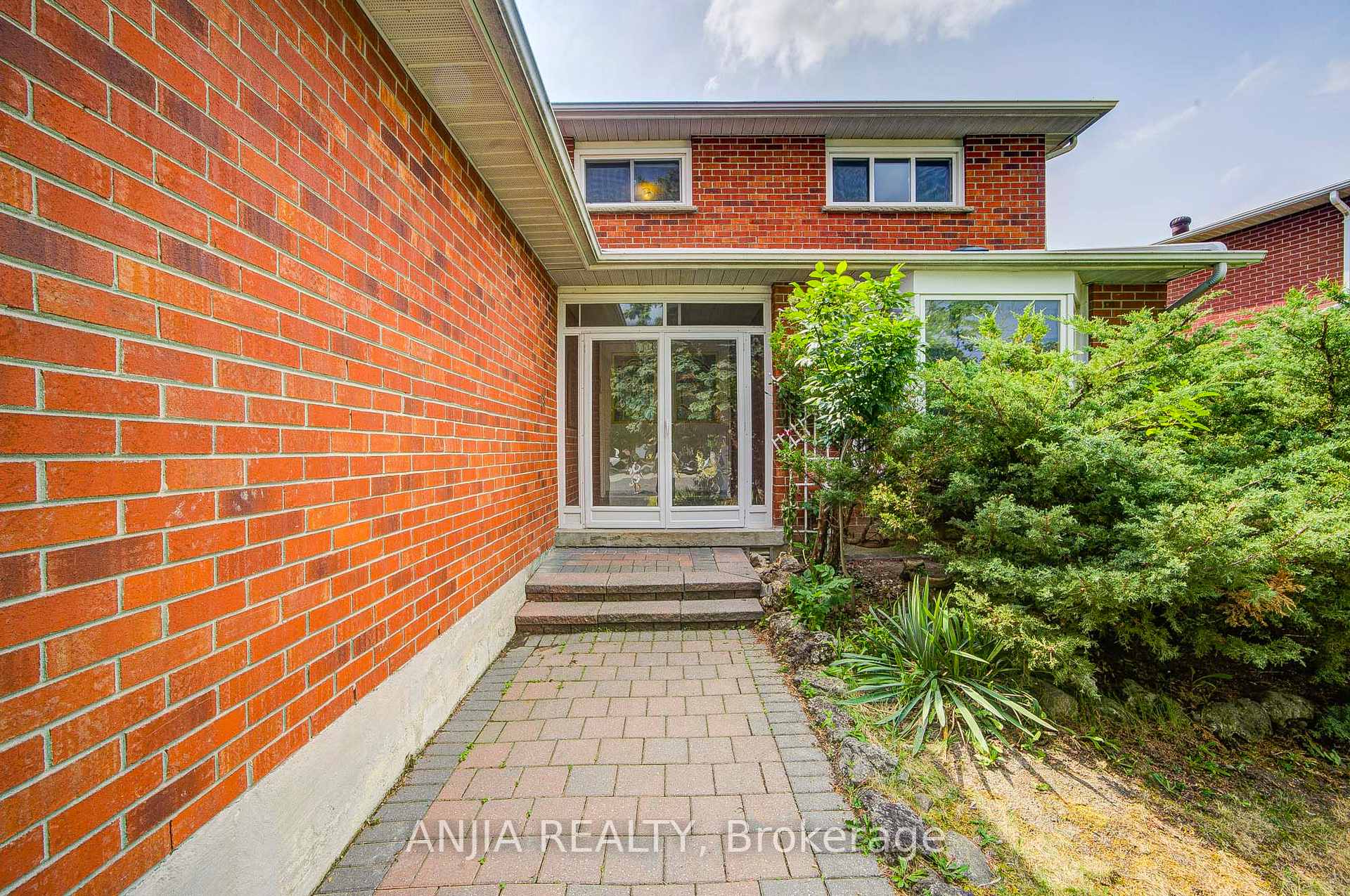Photo 2 of 78 Harvest Moon Drive, Markham, Milliken Mills West — HOMEH