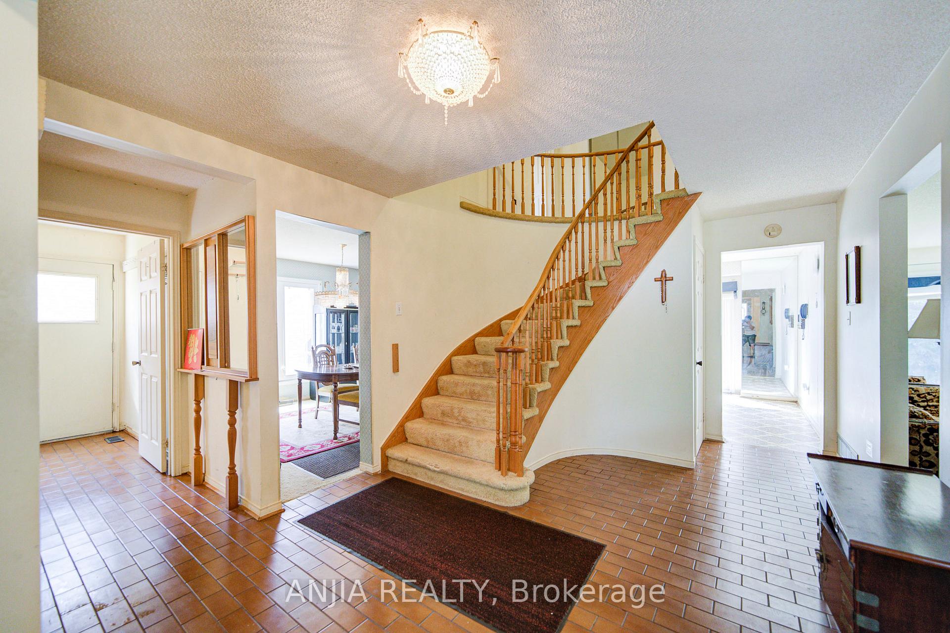 Photo 3 of 78 Harvest Moon Drive, Markham, Milliken Mills West — HOMEH