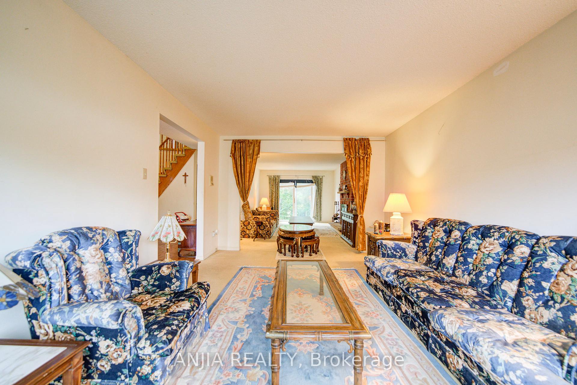 Photo 6 of 78 Harvest Moon Drive, Markham, Milliken Mills West — HOMEH