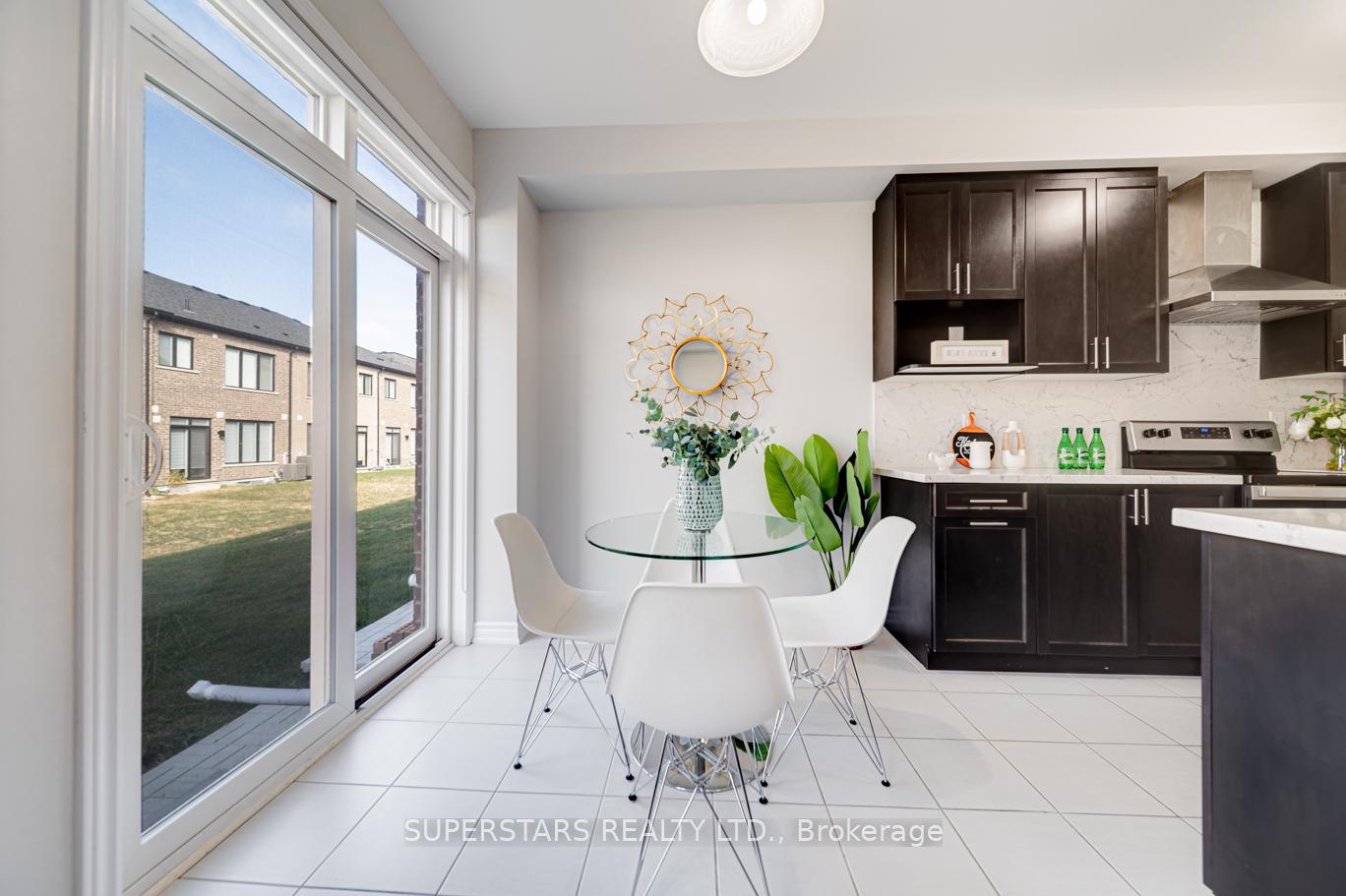 Photo 5 of 54 Harvey Bunker Crescent, Markham, Angus Glen — HOMEH