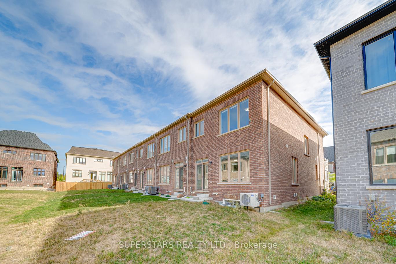 Photo 25 of 54 Harvey Bunker Crescent, Markham, Angus Glen — HOMEH
