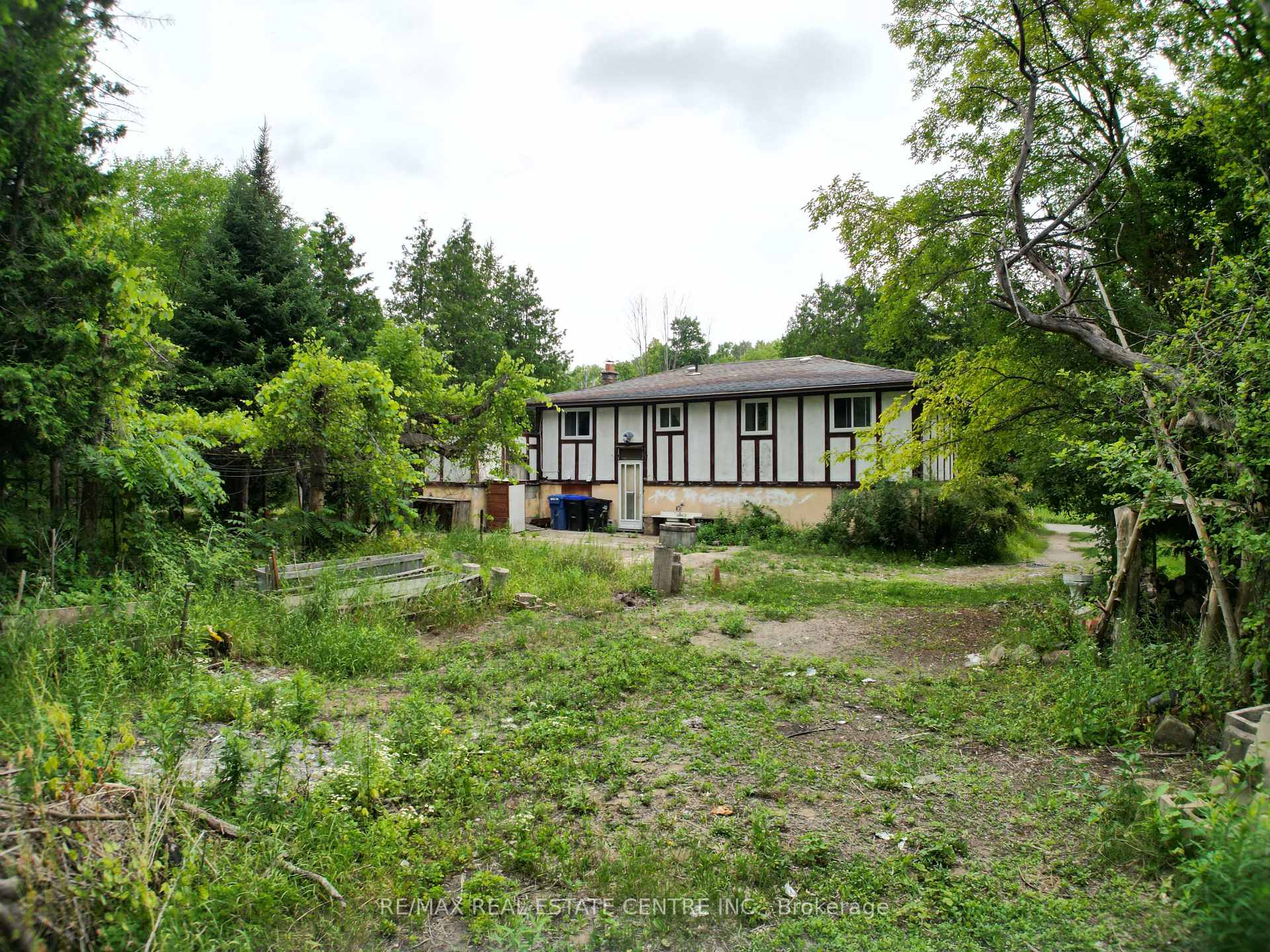Photo 4 of 1086 Corner Avenue, Innisfil, Lefroy — HOMEH